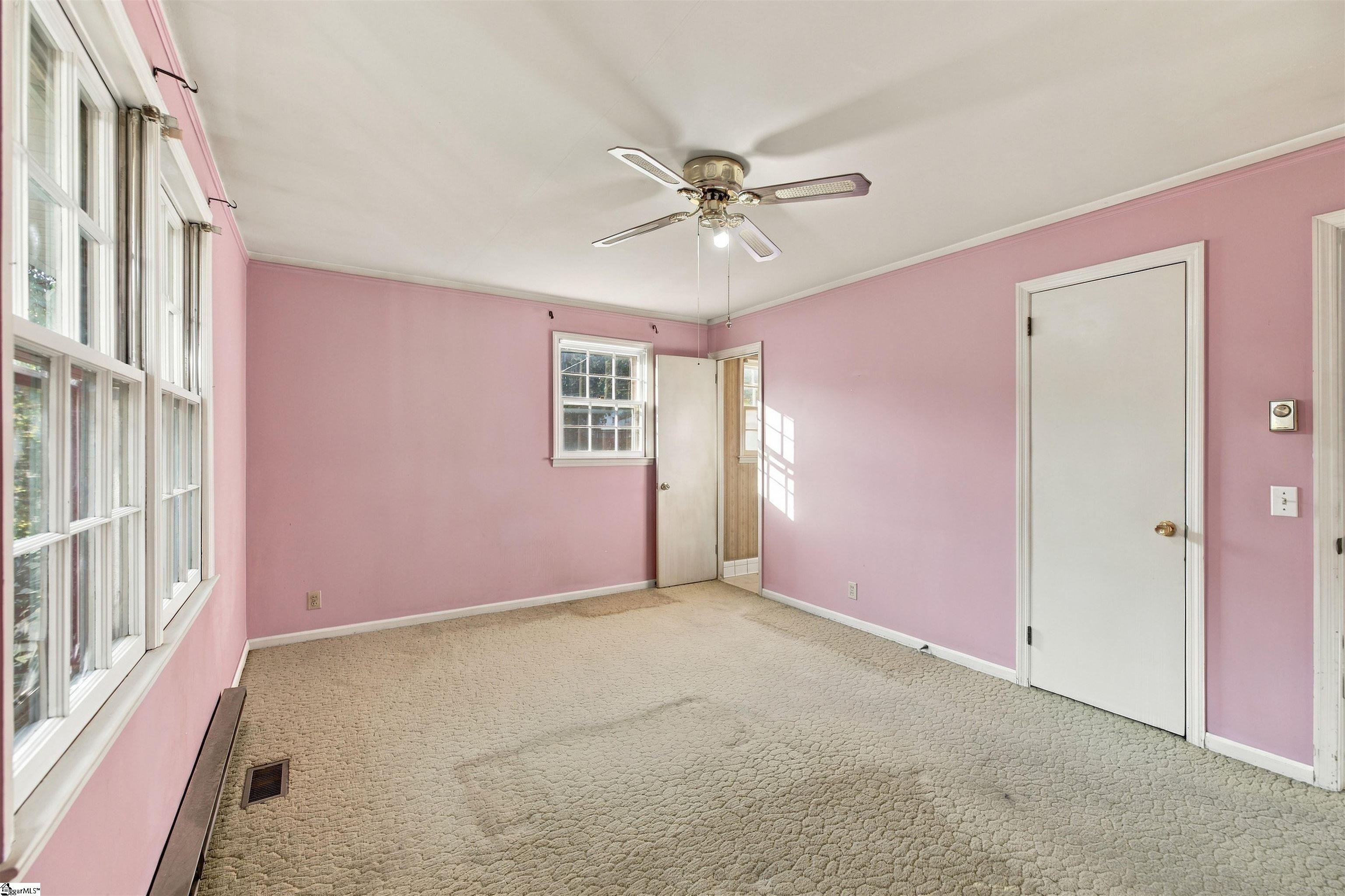 404 Forest Hills Drive Property Photo 18