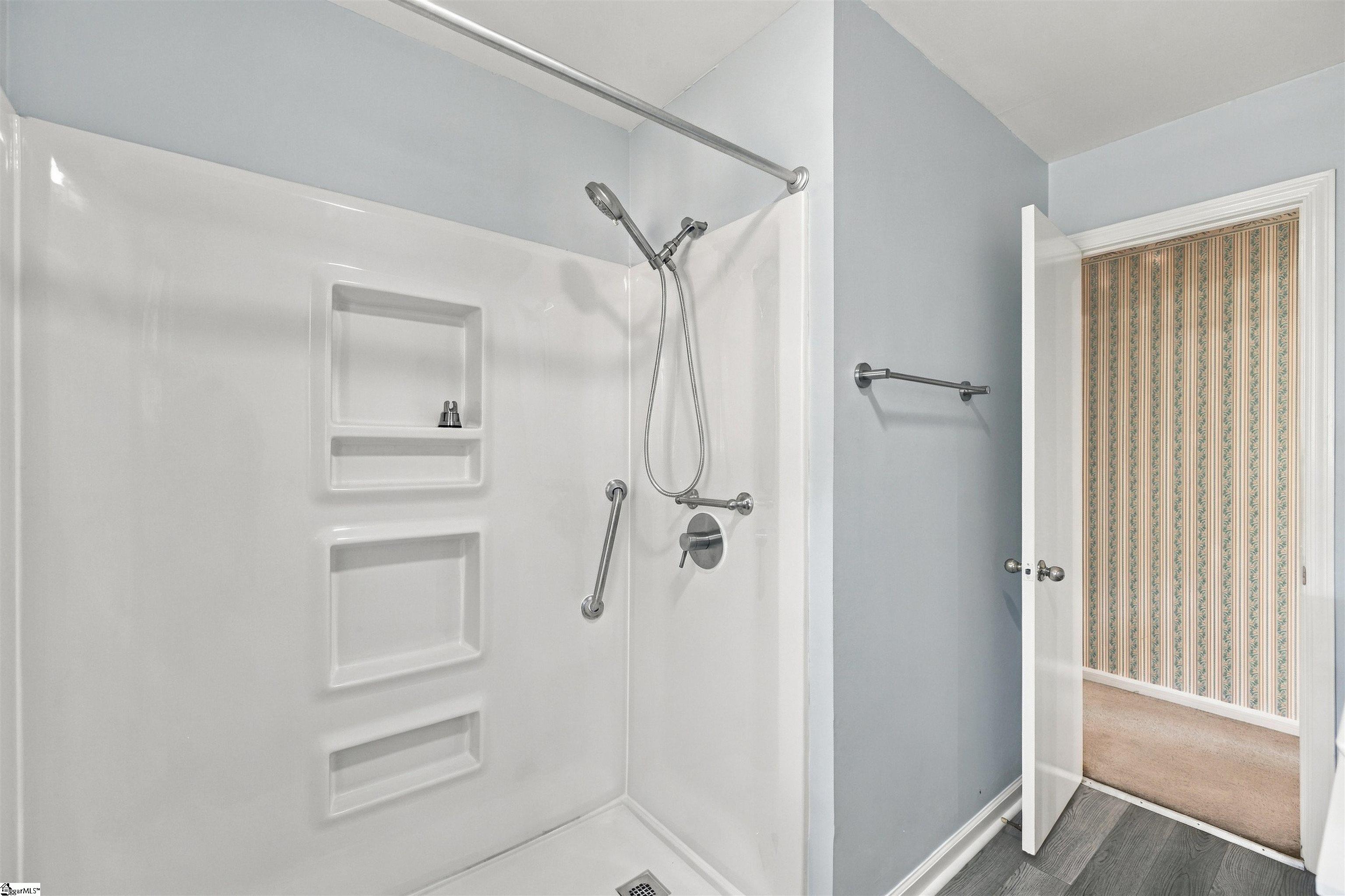 404 Forest Hills Drive Property Photo 20