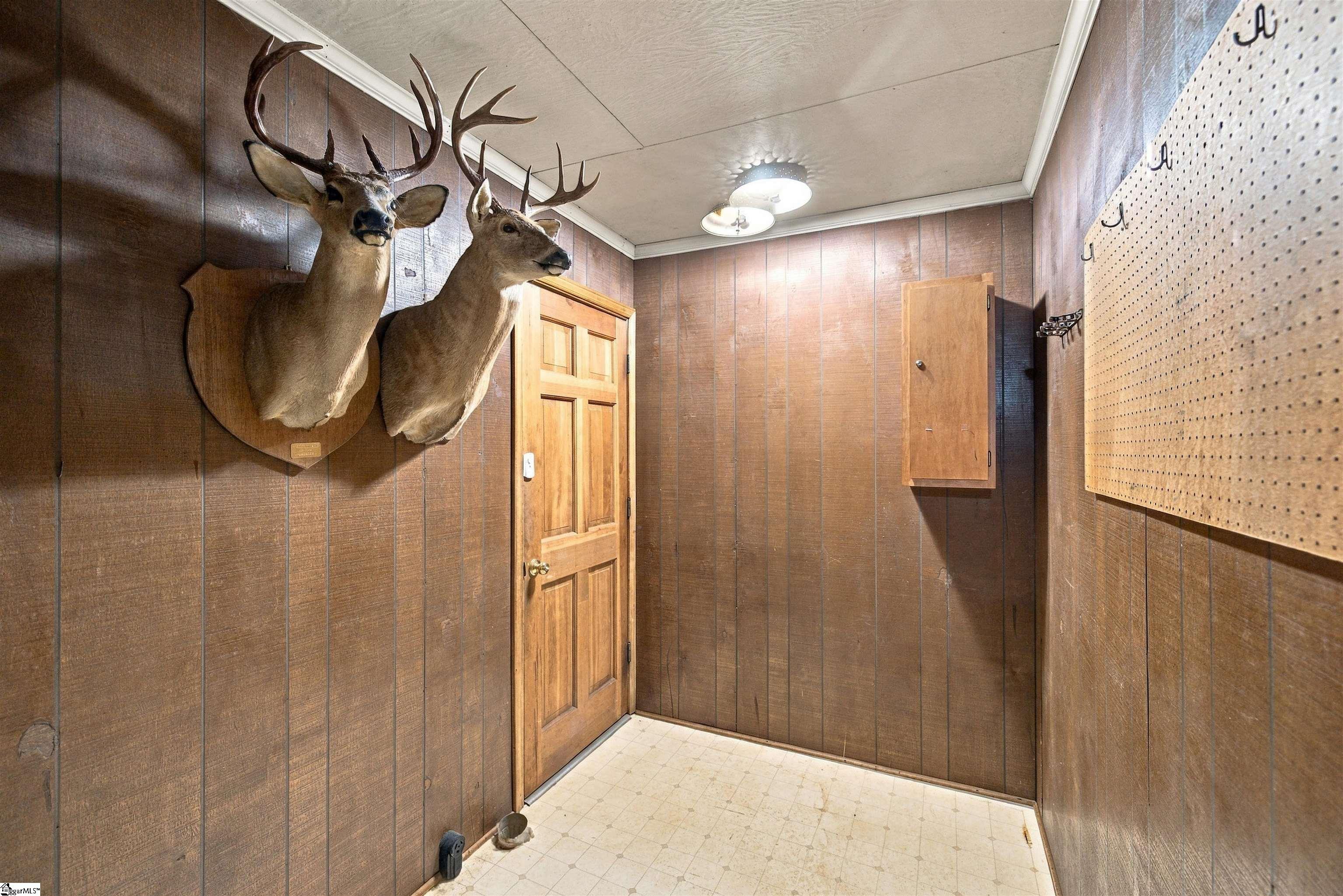 404 Forest Hills Drive Property Photo 22