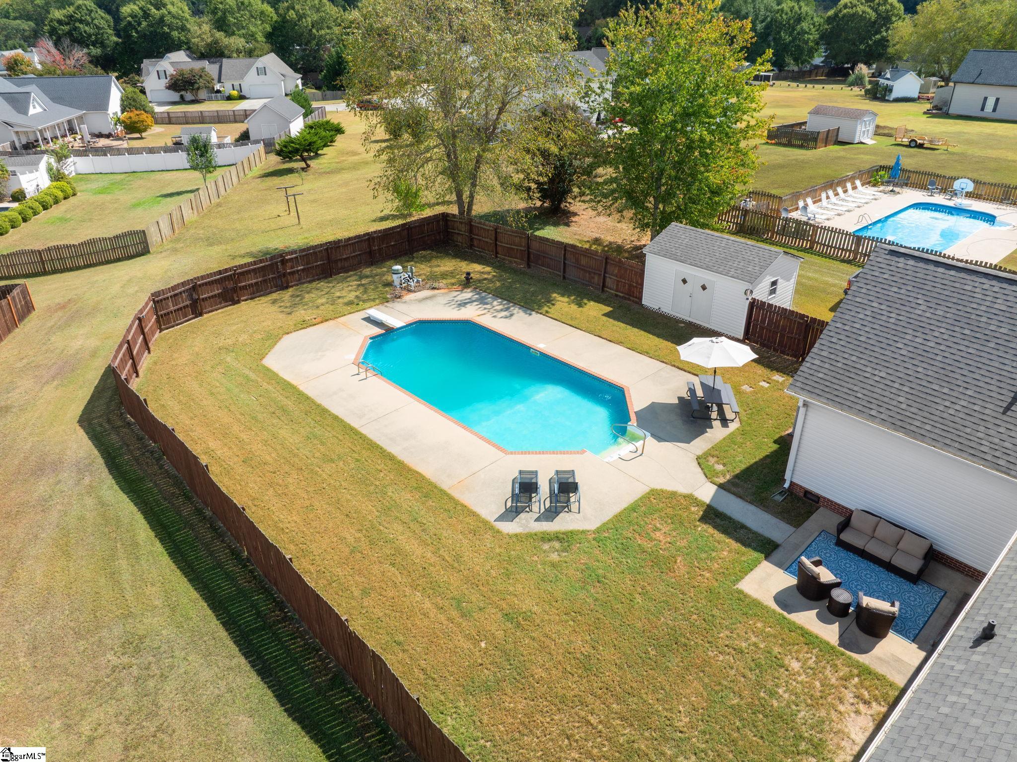 208 Legacy Farm Drive Property Photo 5