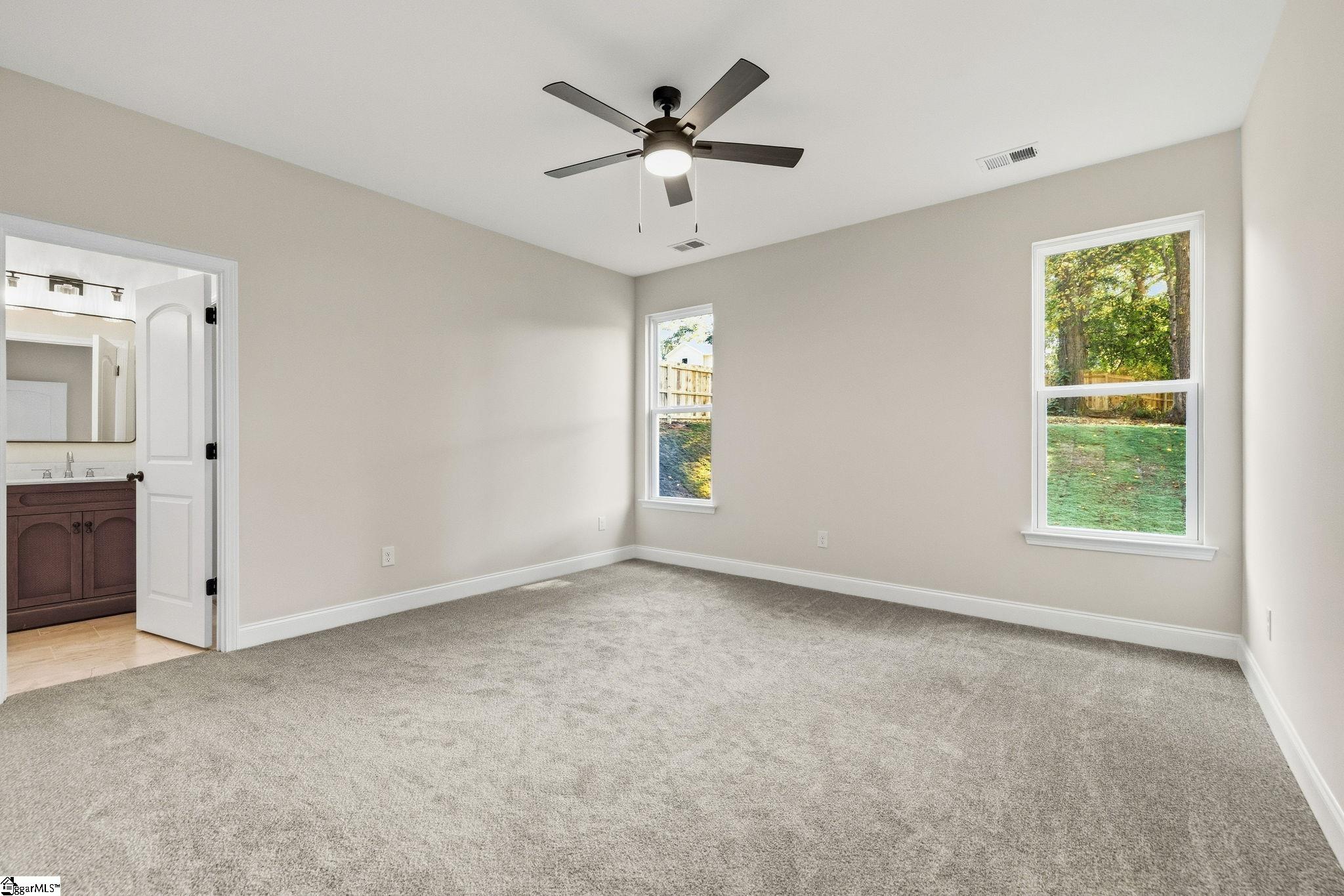 264 River Street Property Photo 14