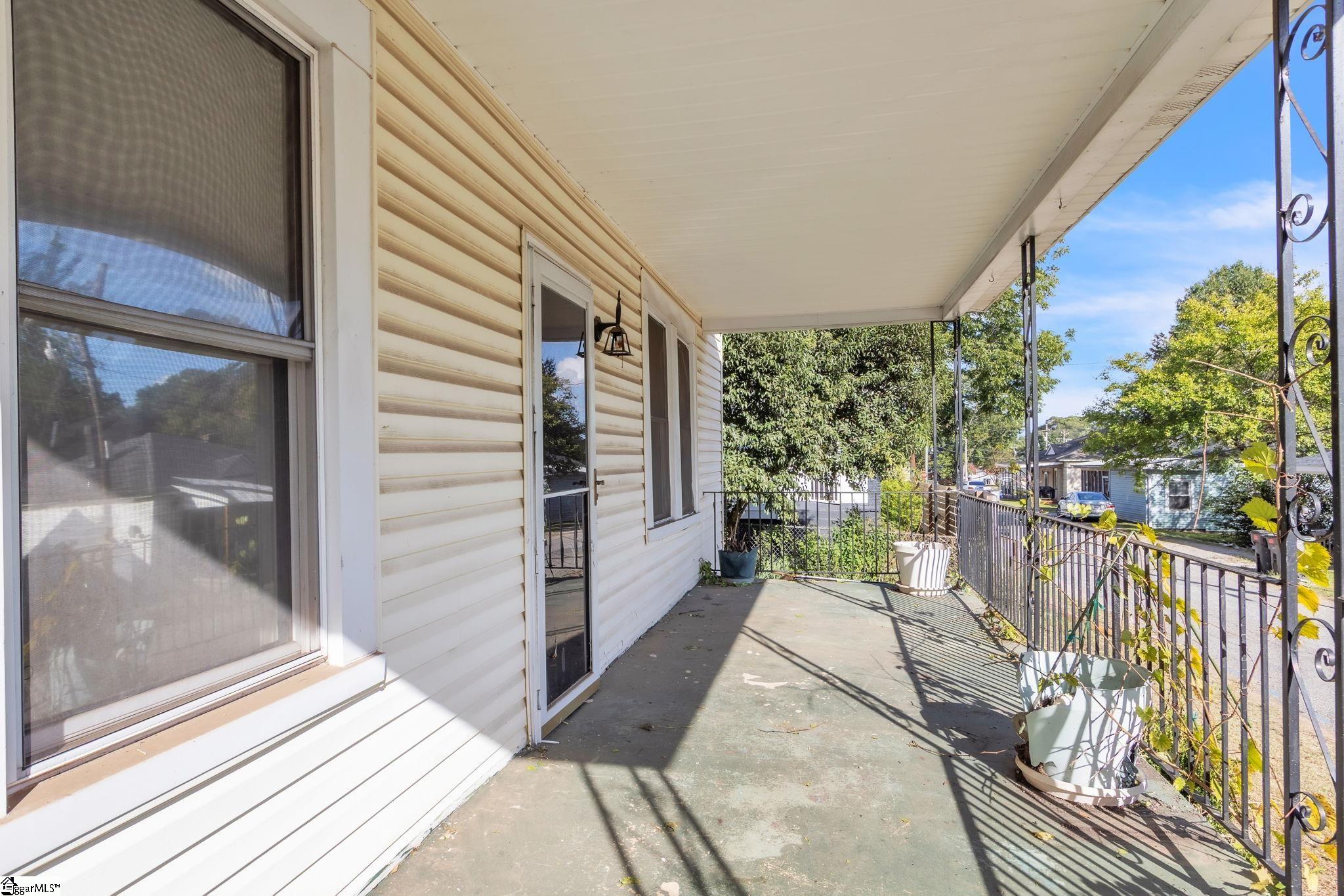 27 11th Street Property Photo 16