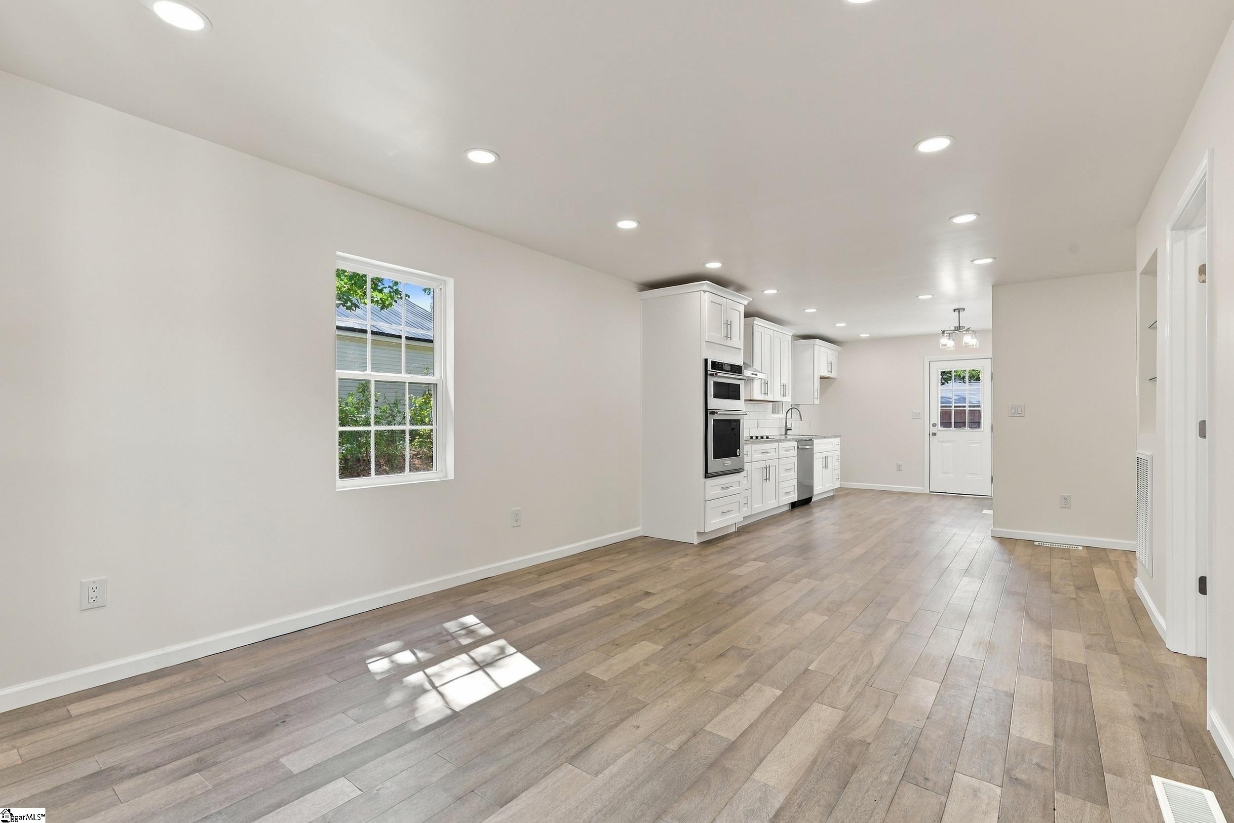 140 Simpson Avenue Property Photo 3