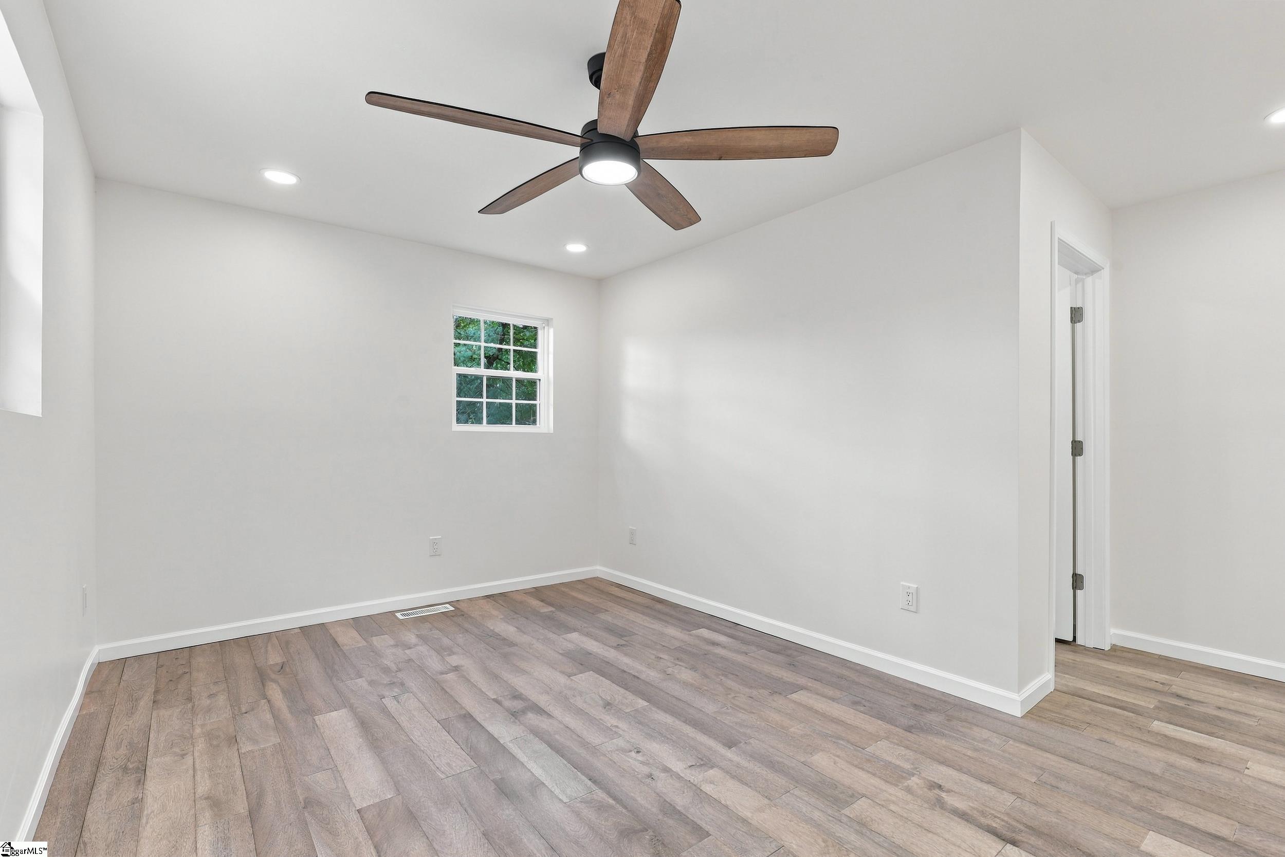 140 Simpson Avenue Property Photo 17