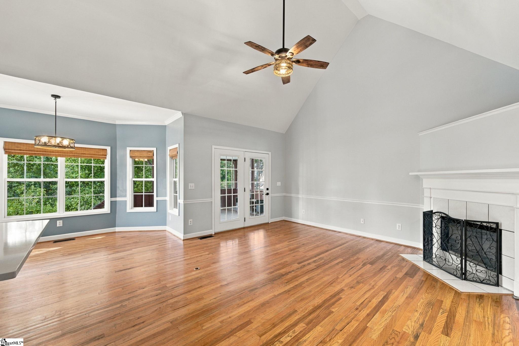 255 Wood River Way Property Photo 11