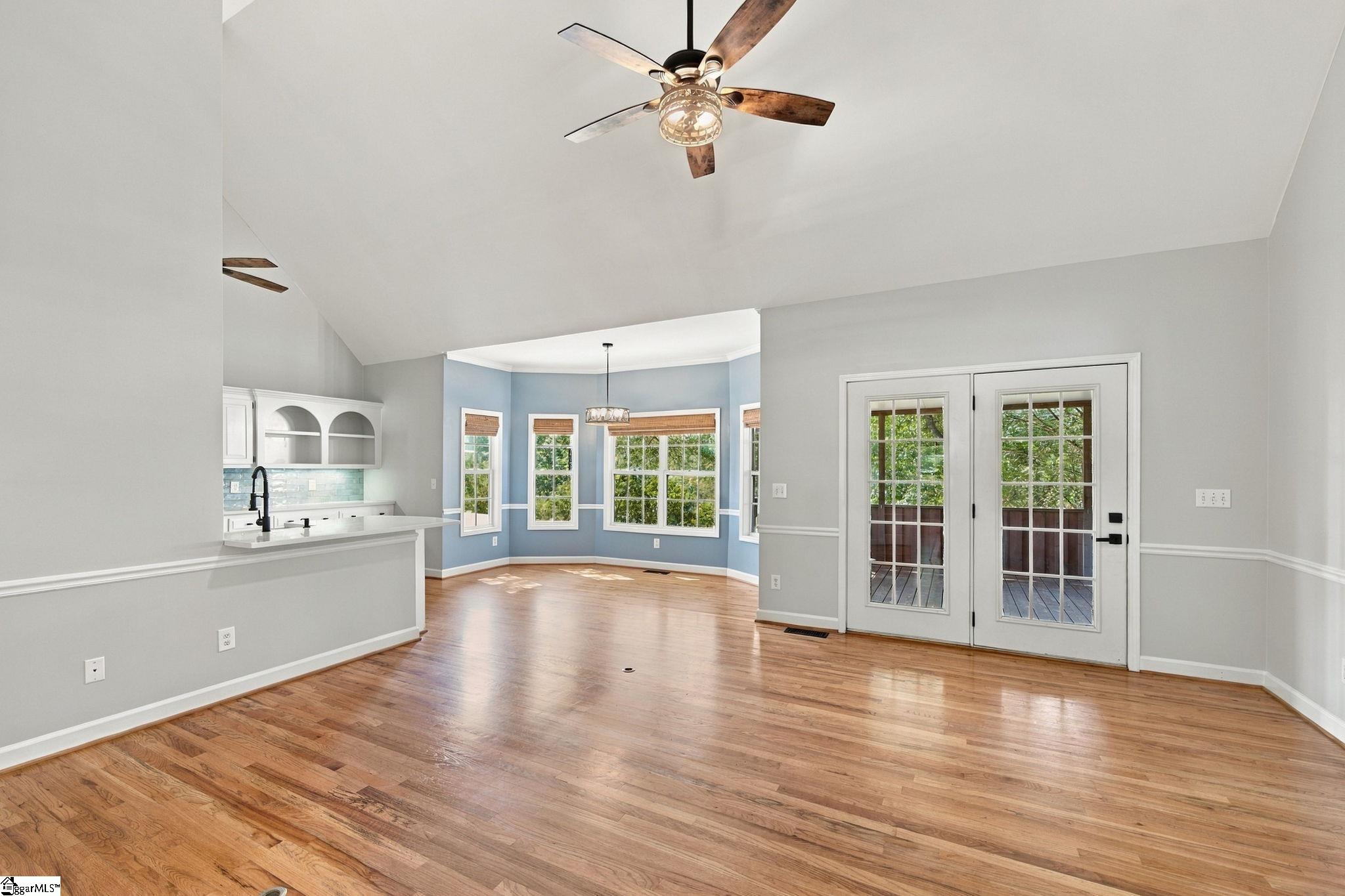 255 Wood River Way Property Photo 12