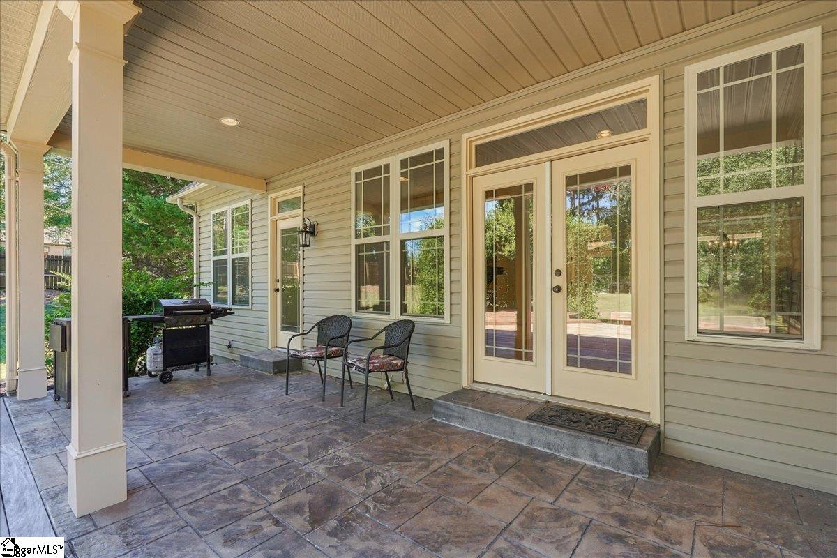 101 C And S Drive Property Photo 22