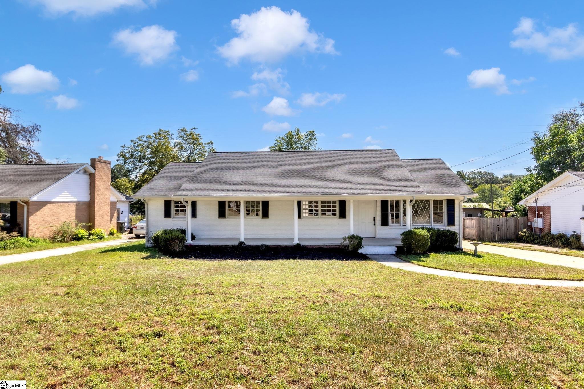 602 Avon Drive Property Photo 1