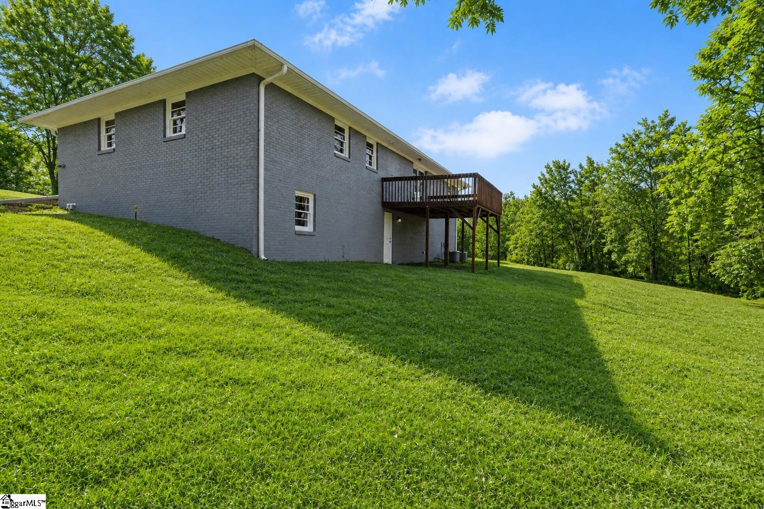 115 Pinetree Lane Property Photo 35
