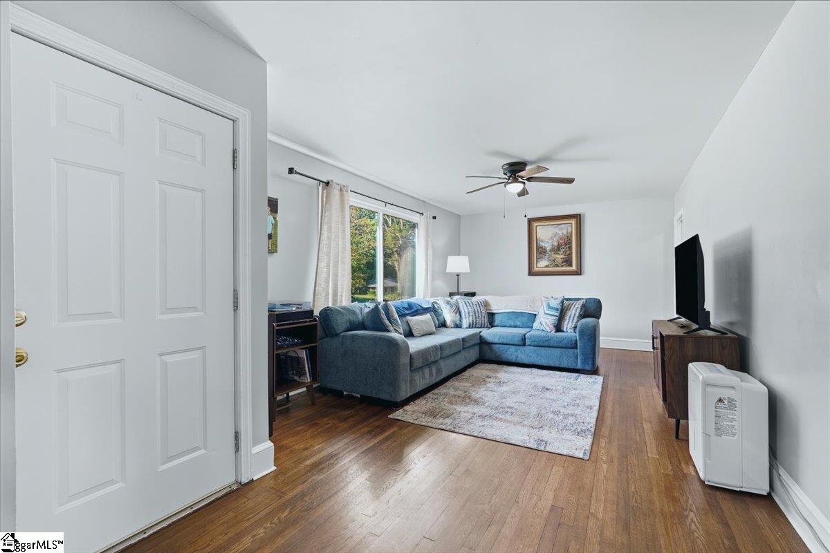 130 Overbrook Court Property Photo 4
