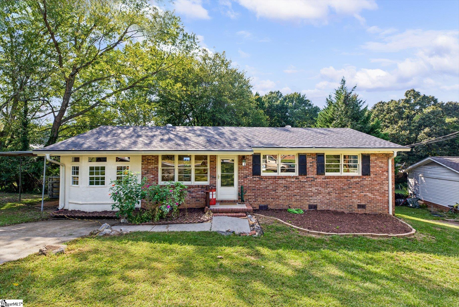48 Carriage Drive Property Photo 1