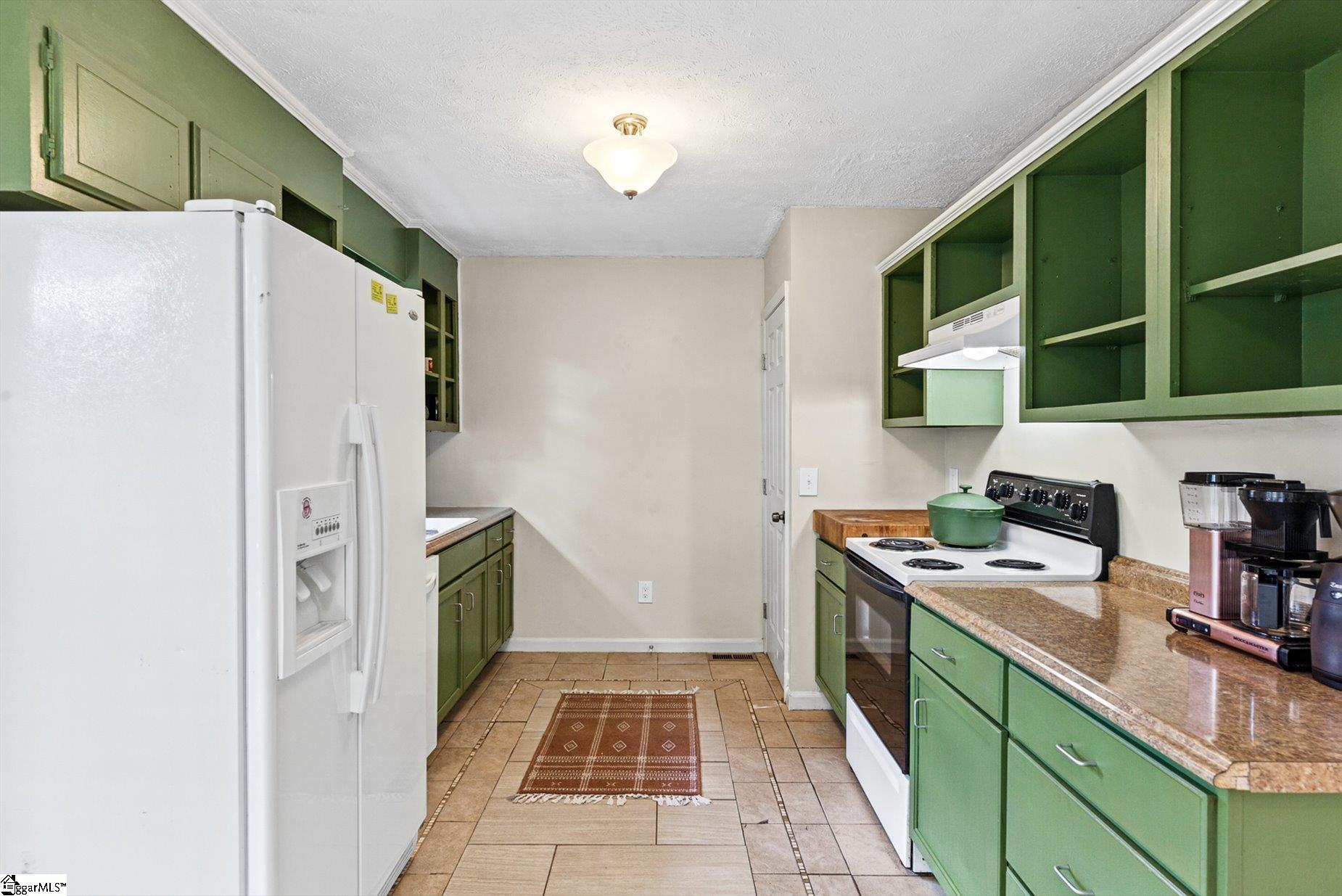 48 Carriage Drive Property Photo 9