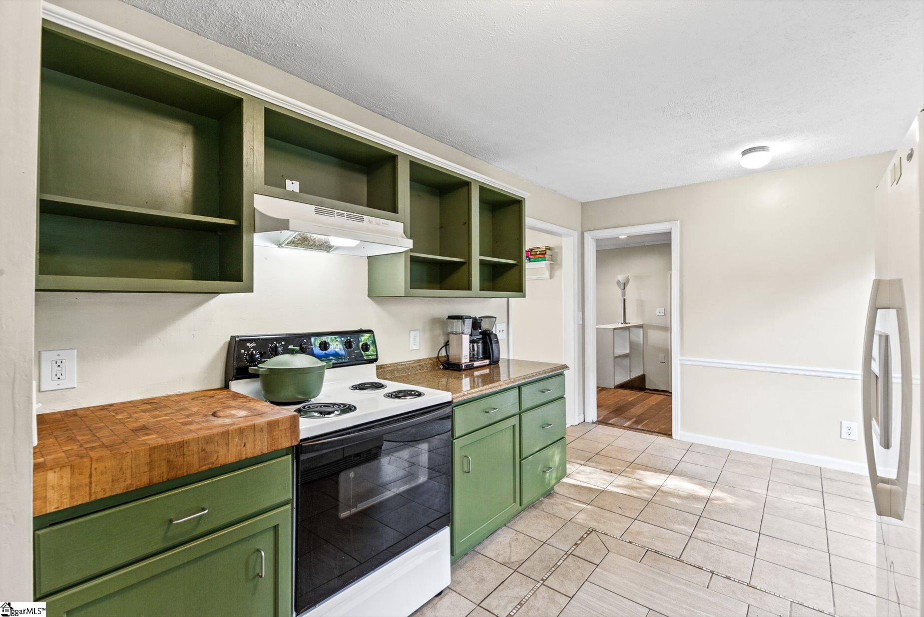 48 Carriage Drive Property Photo 11