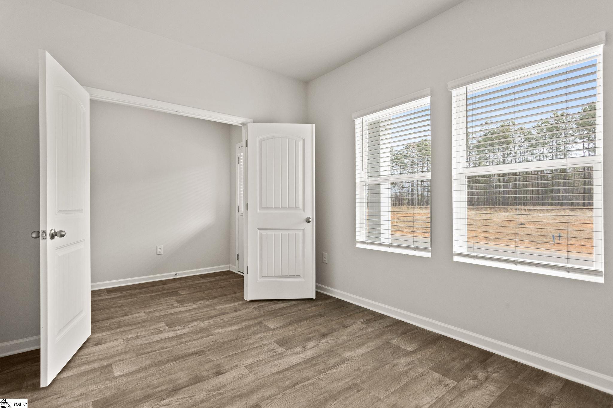 107 Spring Knoll Way Property Photo 4