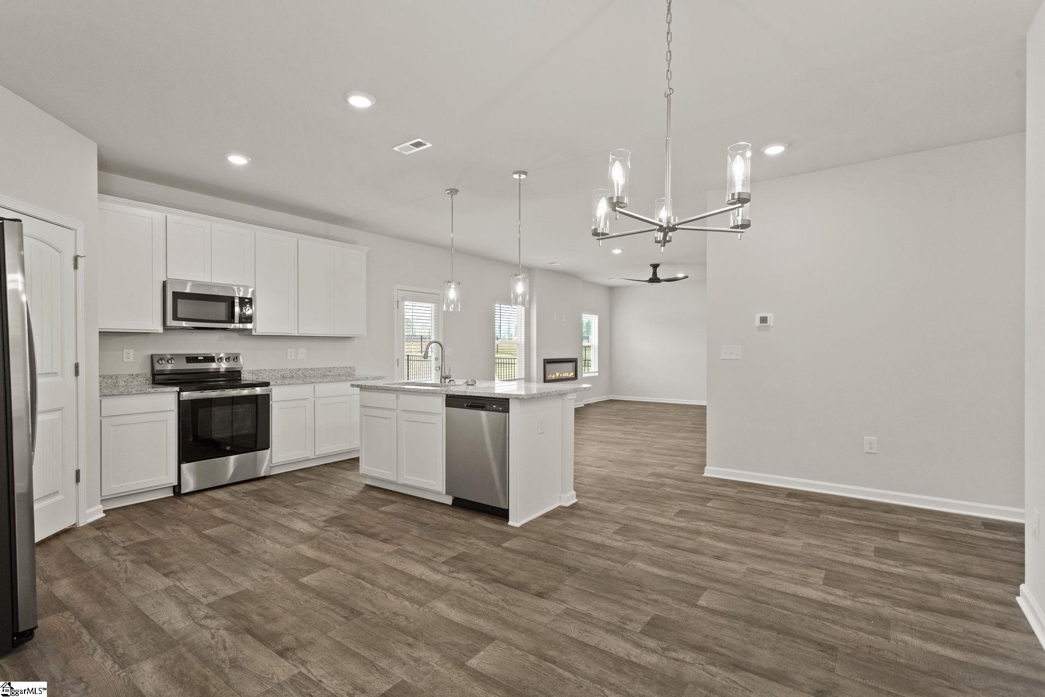 107 Spring Knoll Way Property Photo 7