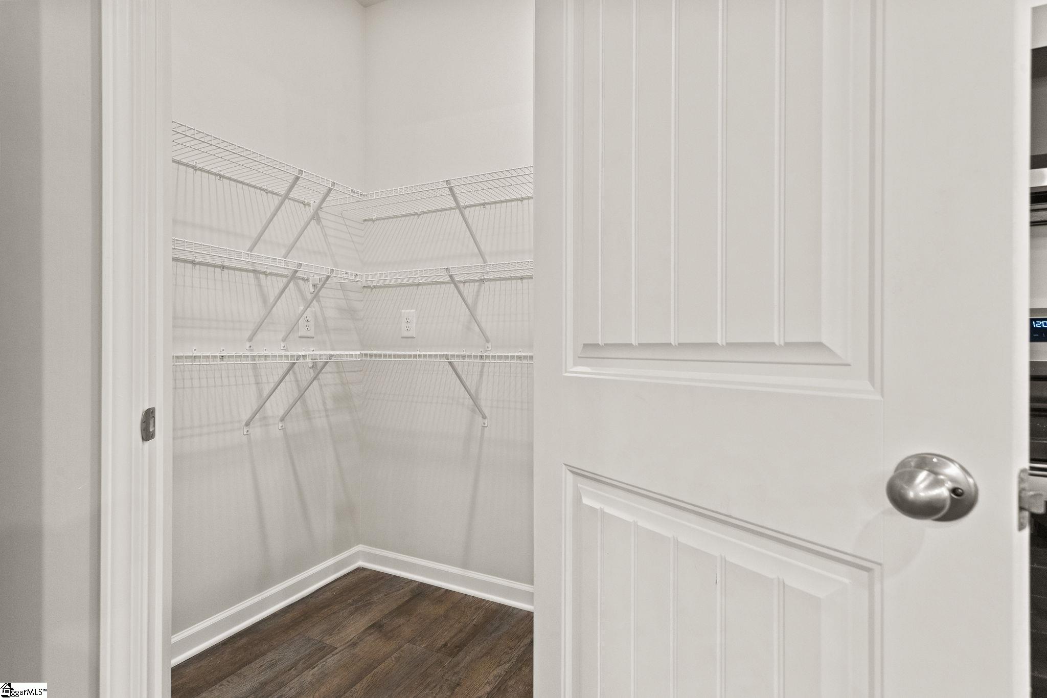 107 Spring Knoll Way Property Photo 10