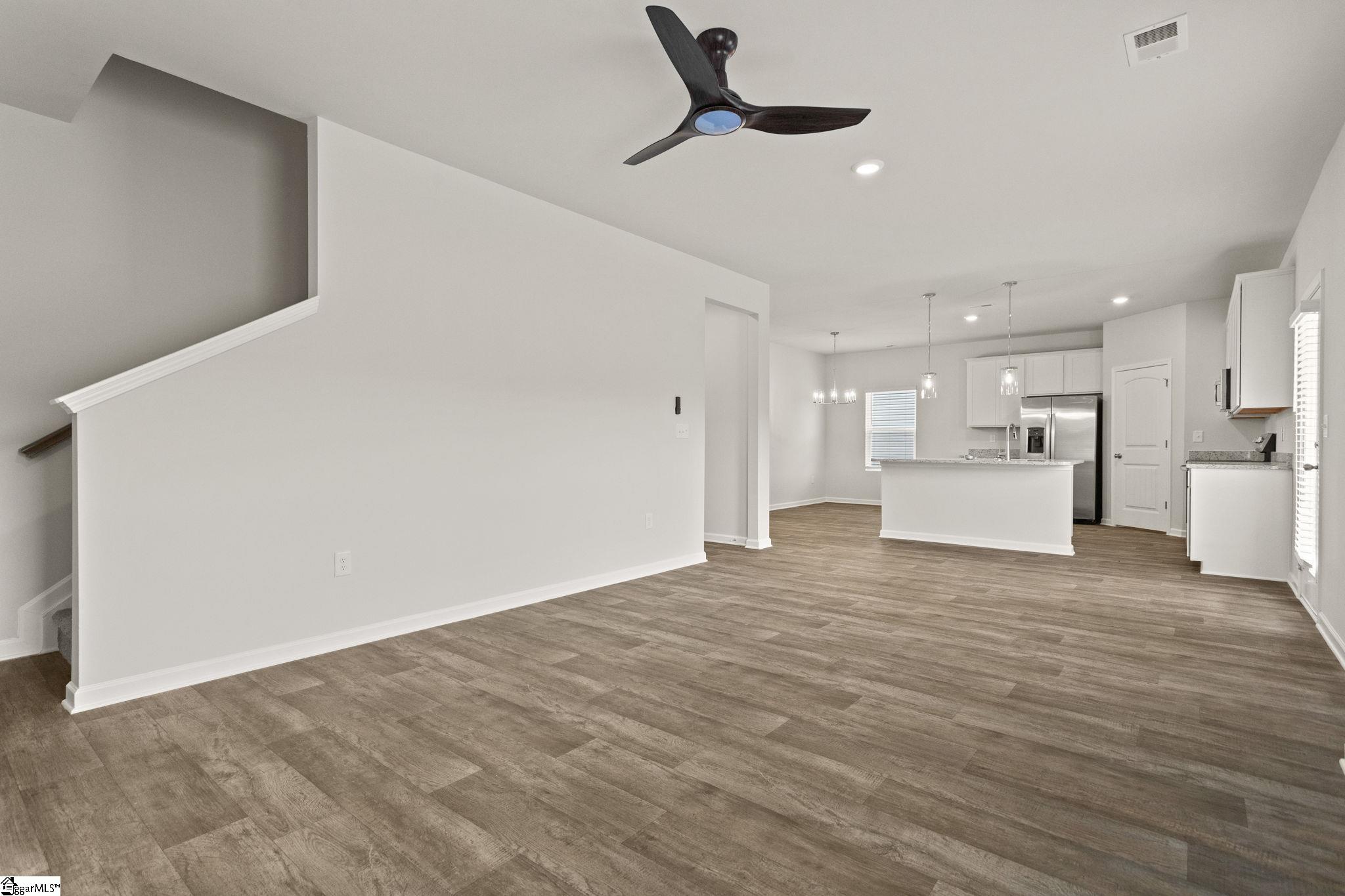 107 Spring Knoll Way Property Photo 12