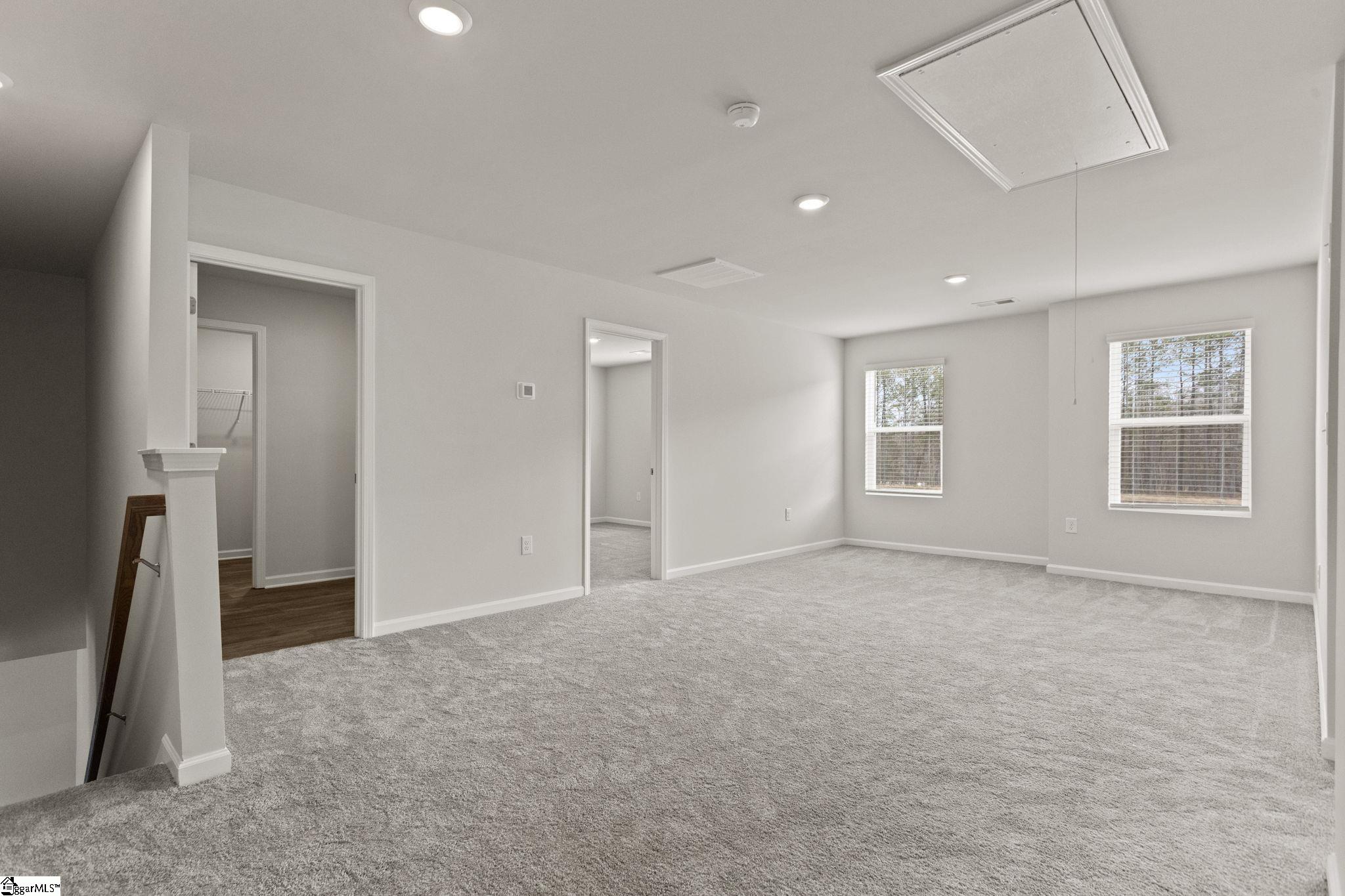 107 Spring Knoll Way Property Photo 14