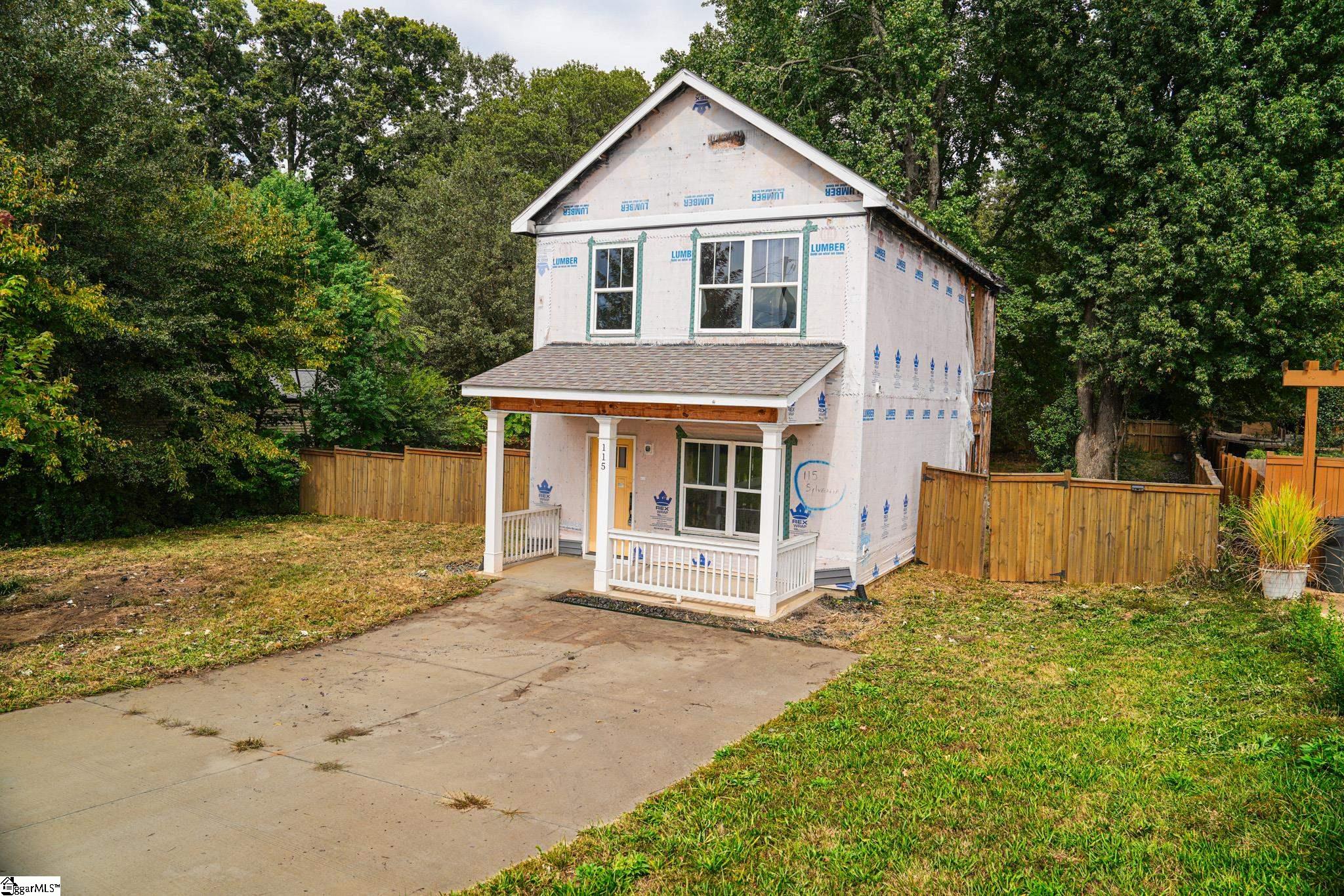 115 Sylvania Avenue Property Photo 2