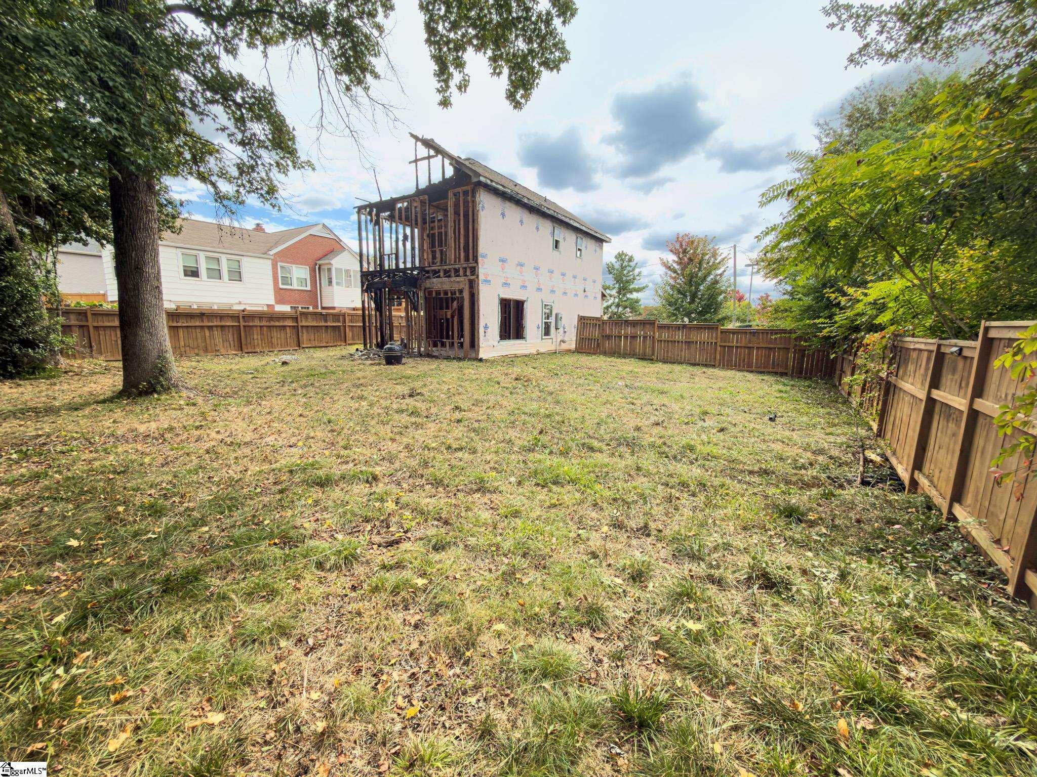 115 Sylvania Avenue Property Photo 6