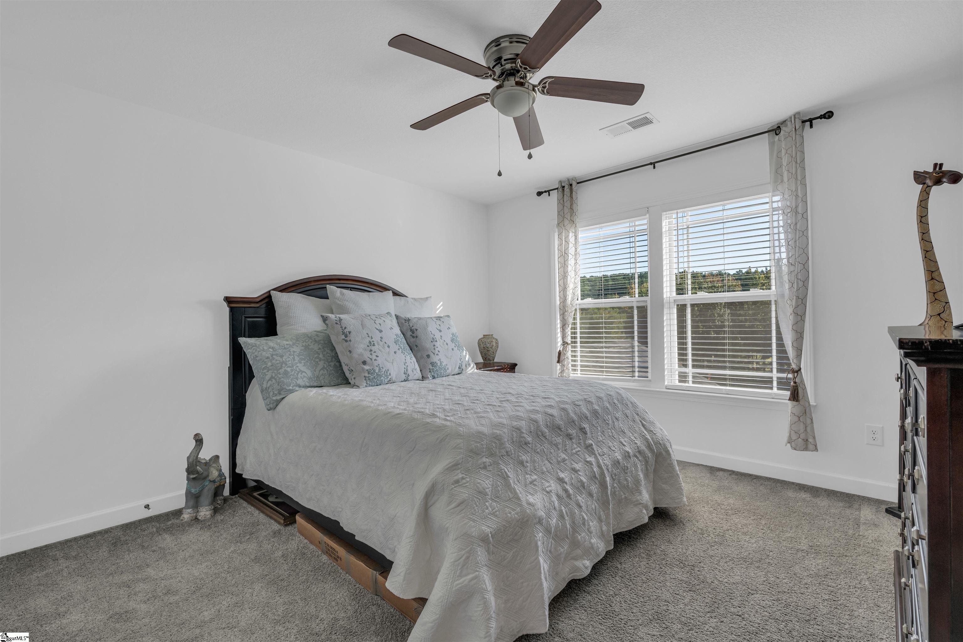 547 Foster Place Property Photo 20