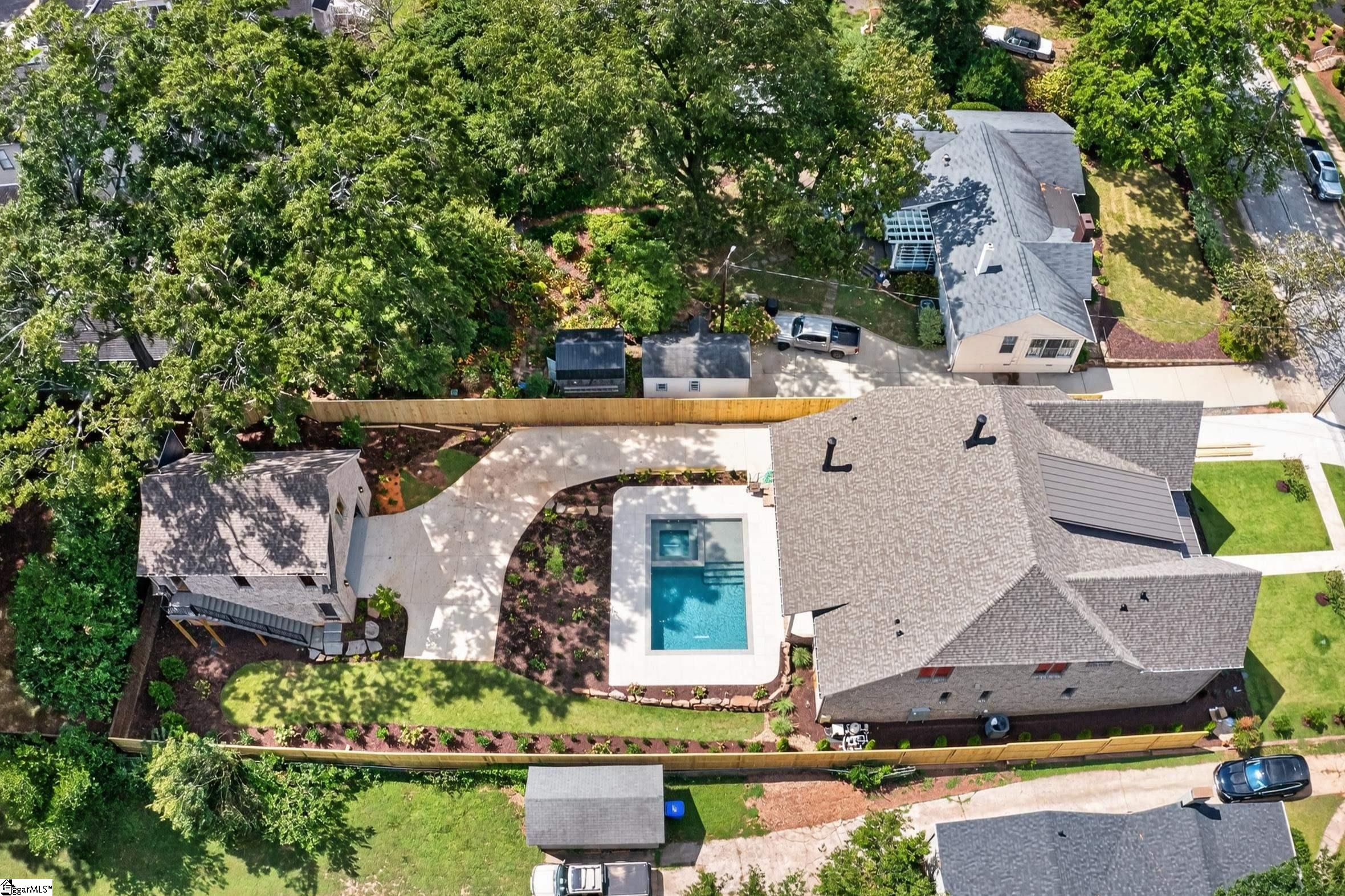 16 E Augusta Place Property Photo 4