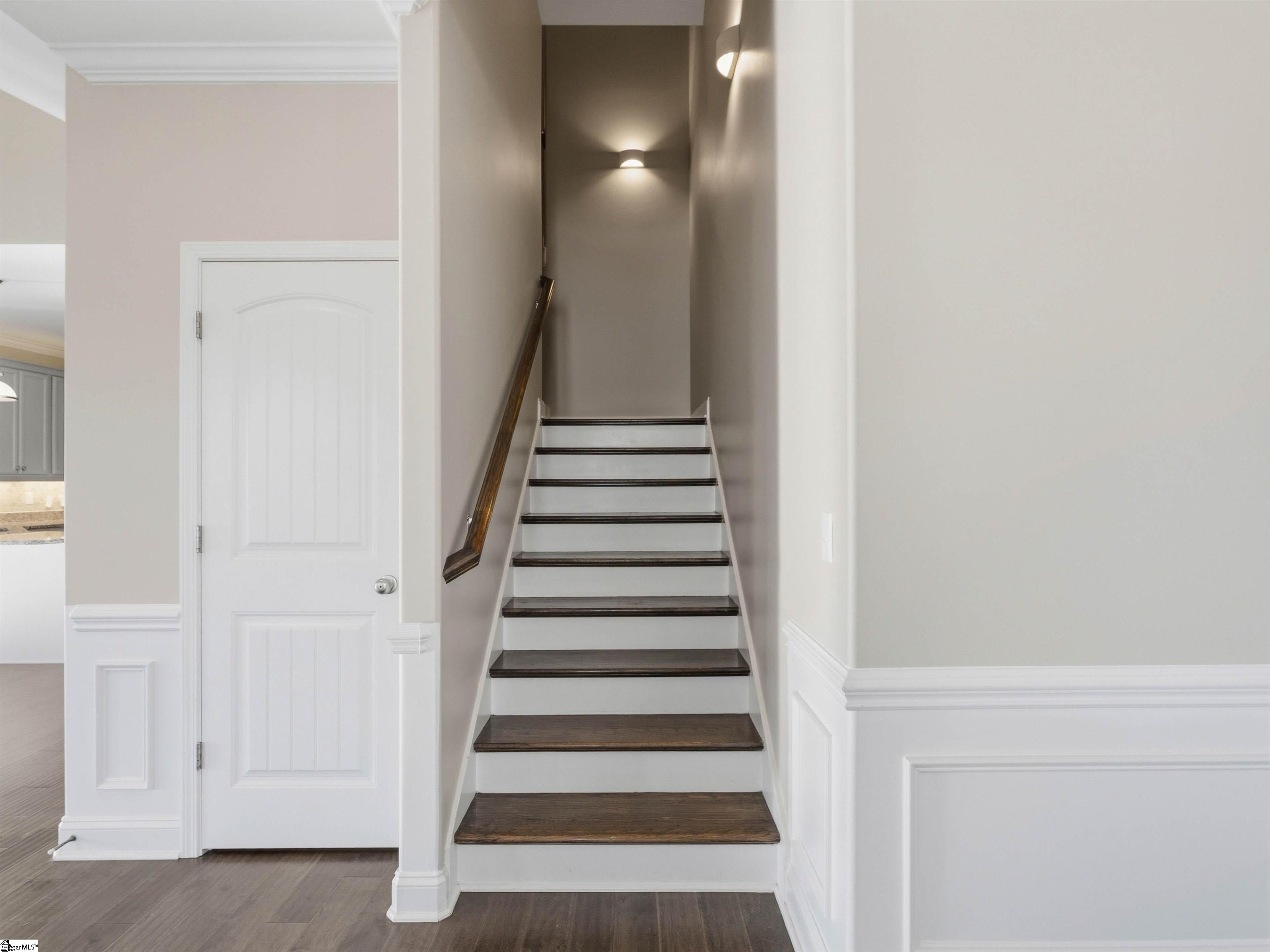 210 Claridge Way Property Photo 30
