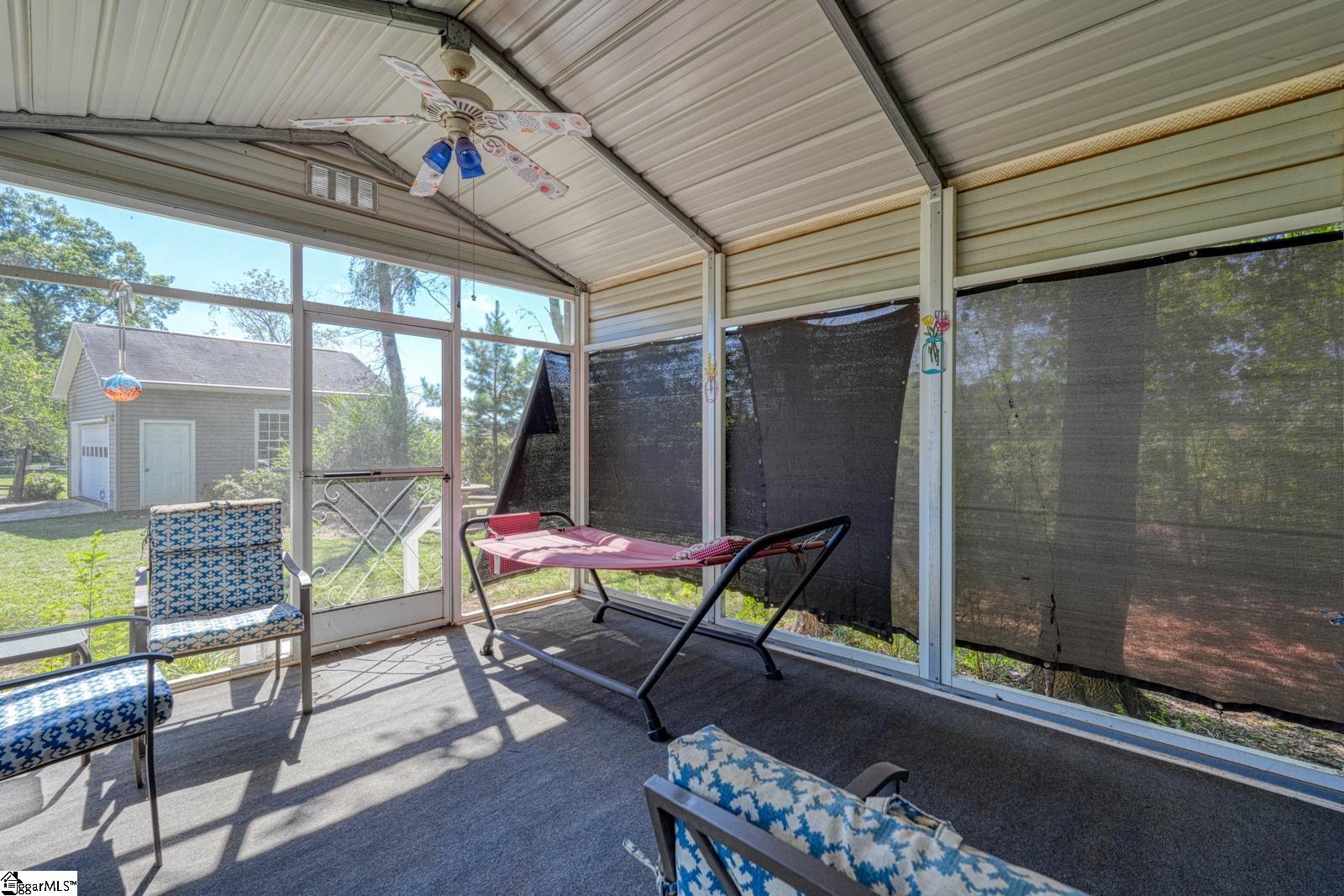 404 Cresthaven Drive Property Photo 37