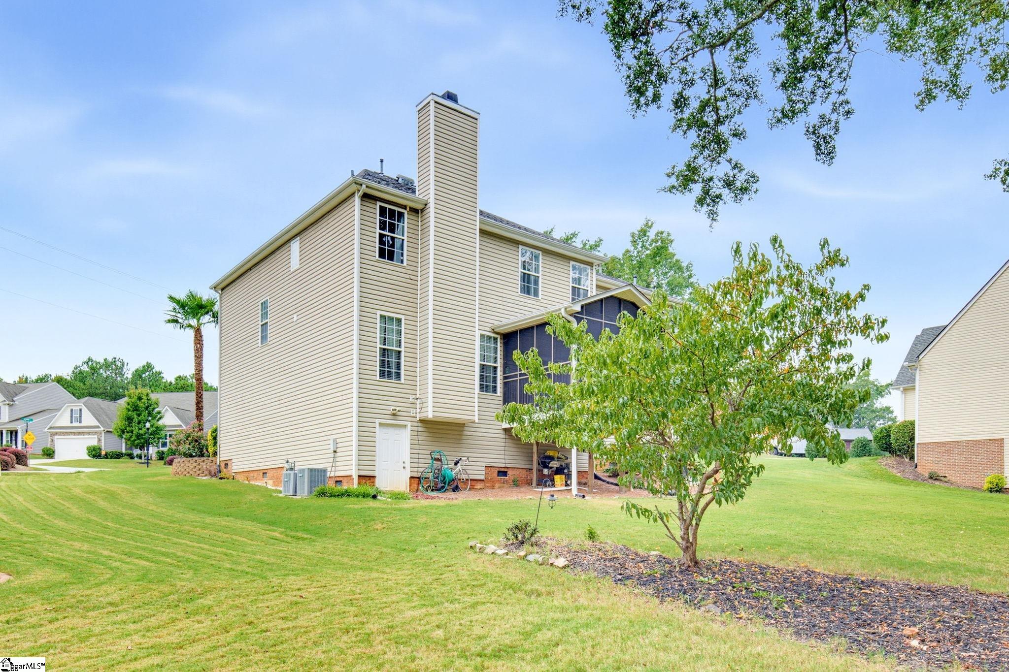 500 Summerridge Court Property Photo 3
