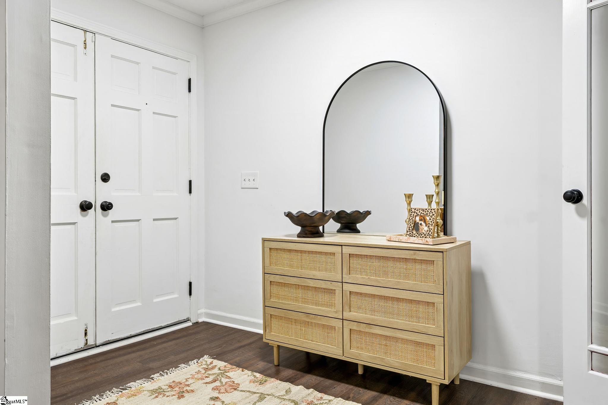 200 Lanewood Drive Property Photo 8