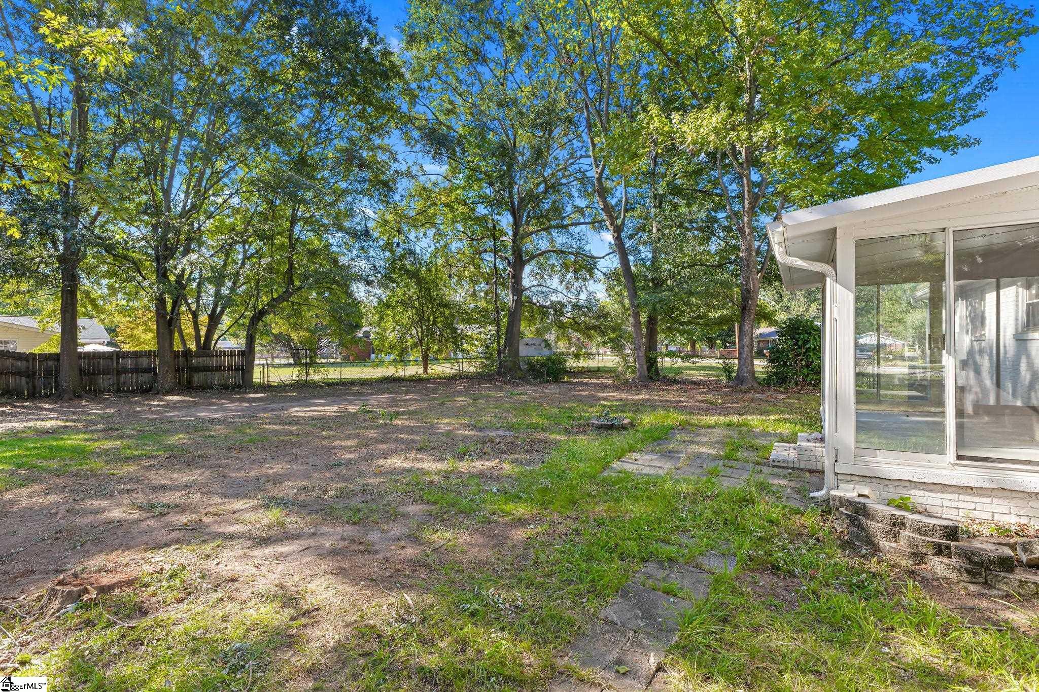 200 Lanewood Drive Property Photo 35
