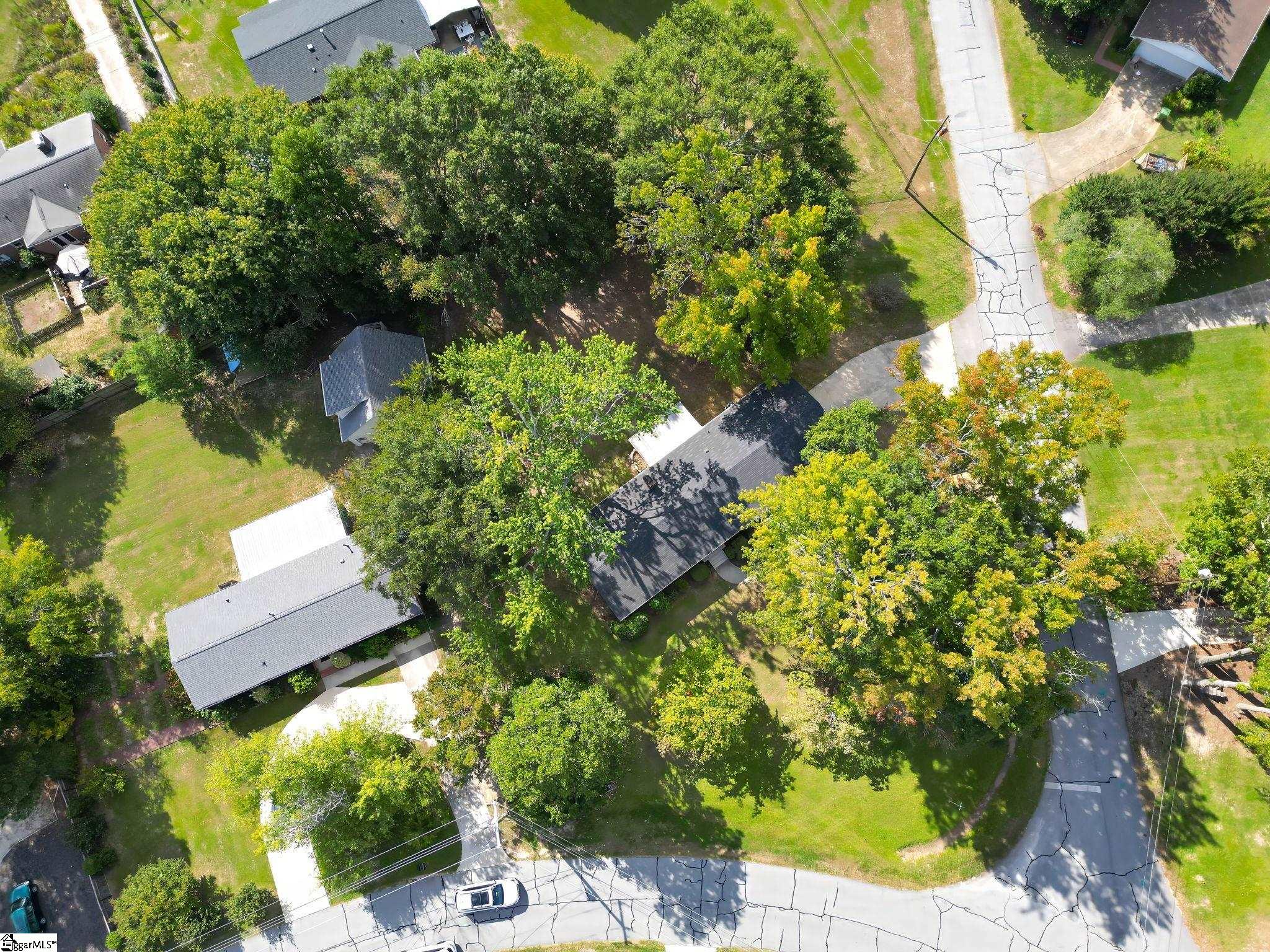 200 Lanewood Drive Property Photo 38