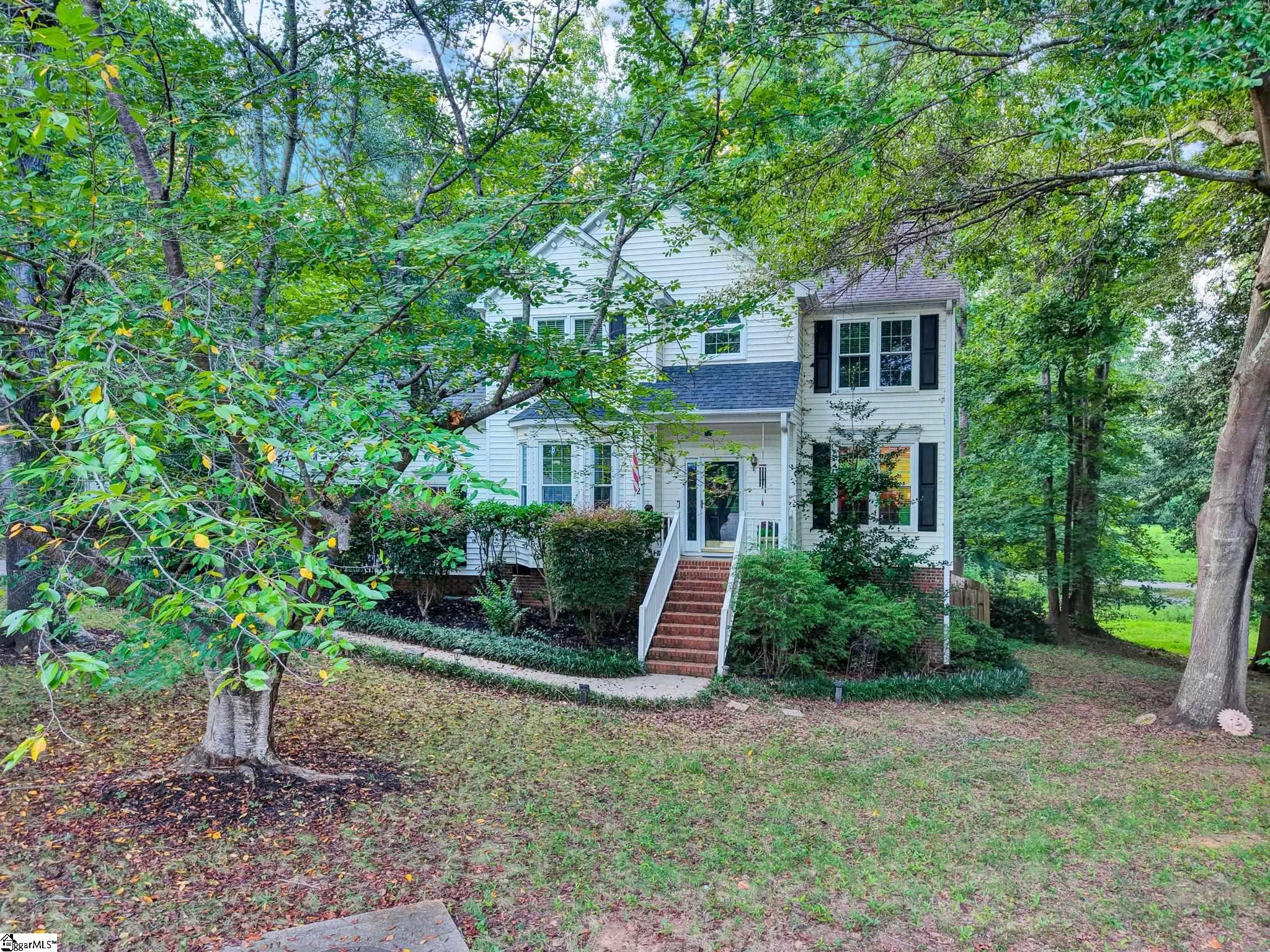 2 Moss Spring Court Property Photo 3