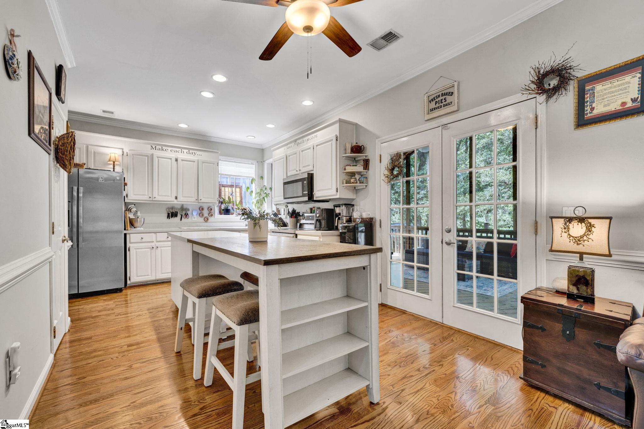 2 Moss Spring Court Property Photo 13