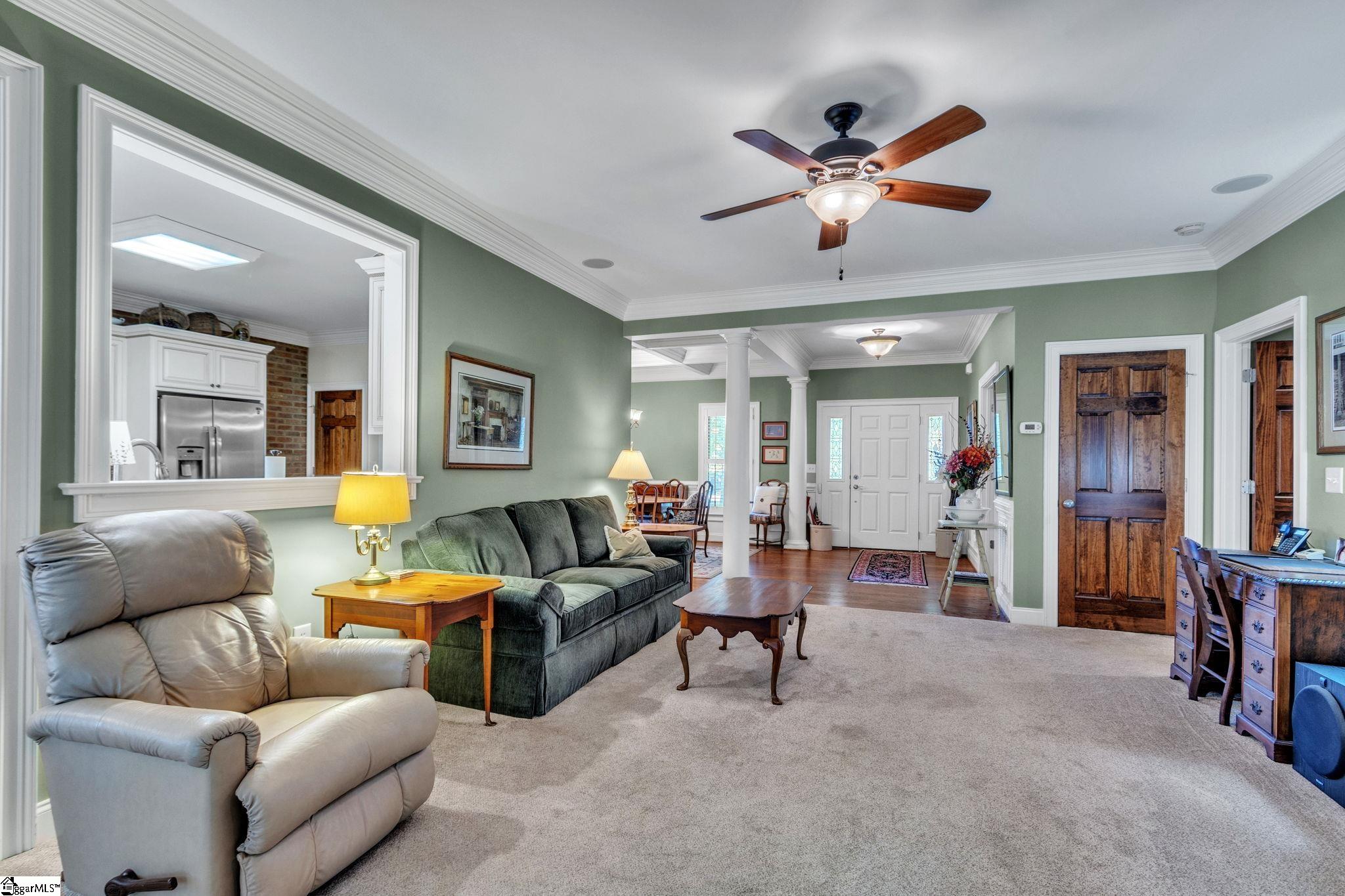 100 Sommerset Lane Property Photo 14