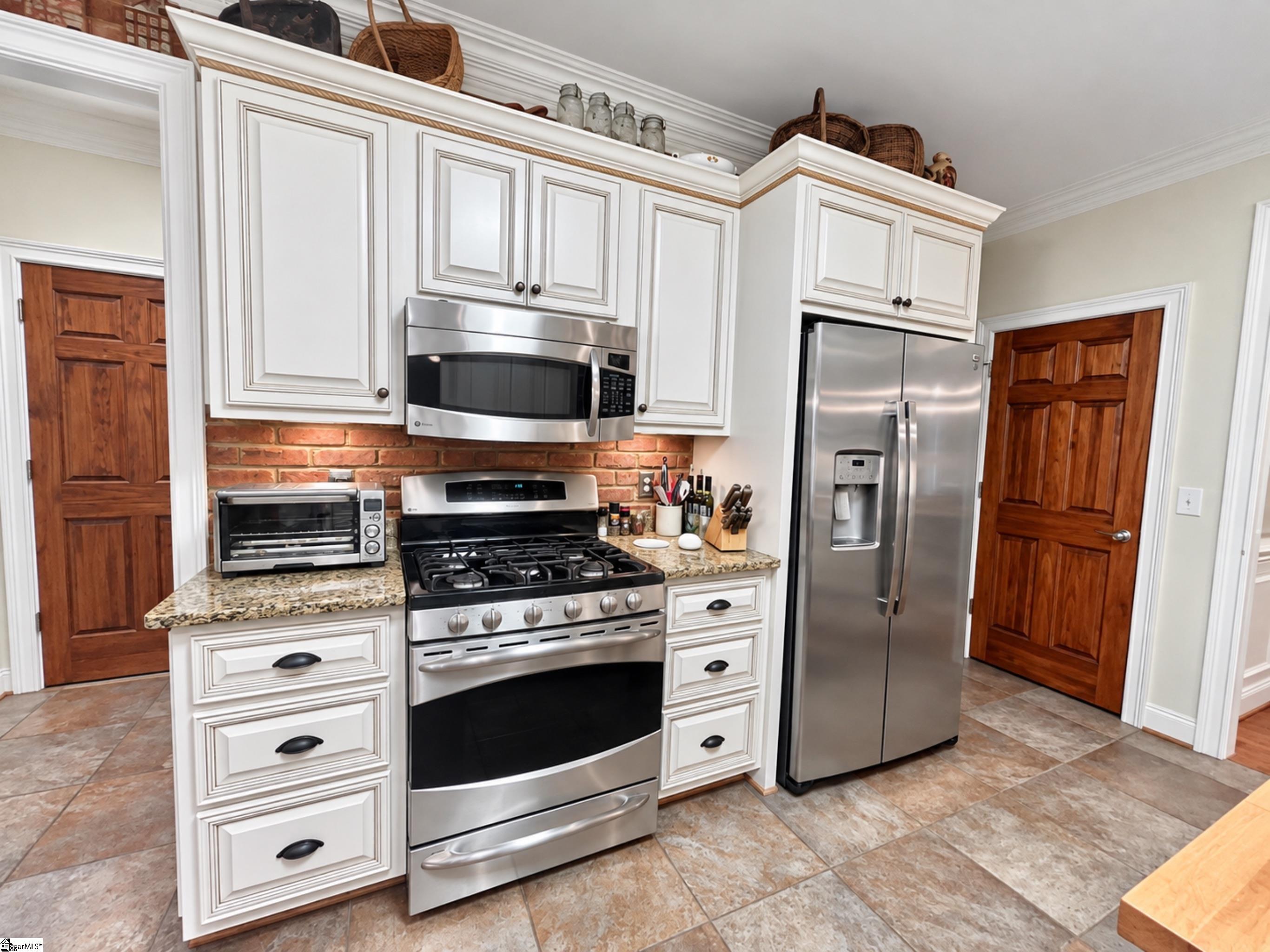 100 Sommerset Lane Property Photo 17