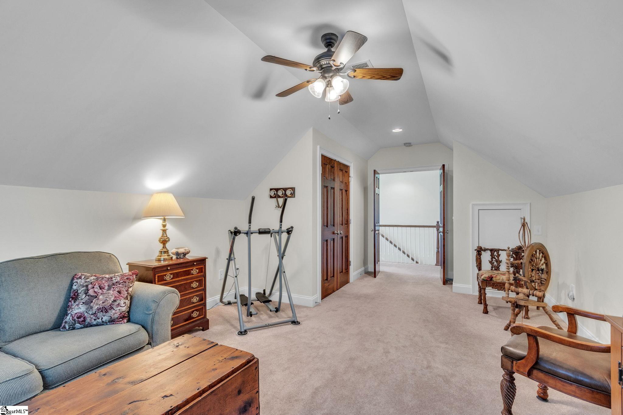 100 Sommerset Lane Property Photo 25