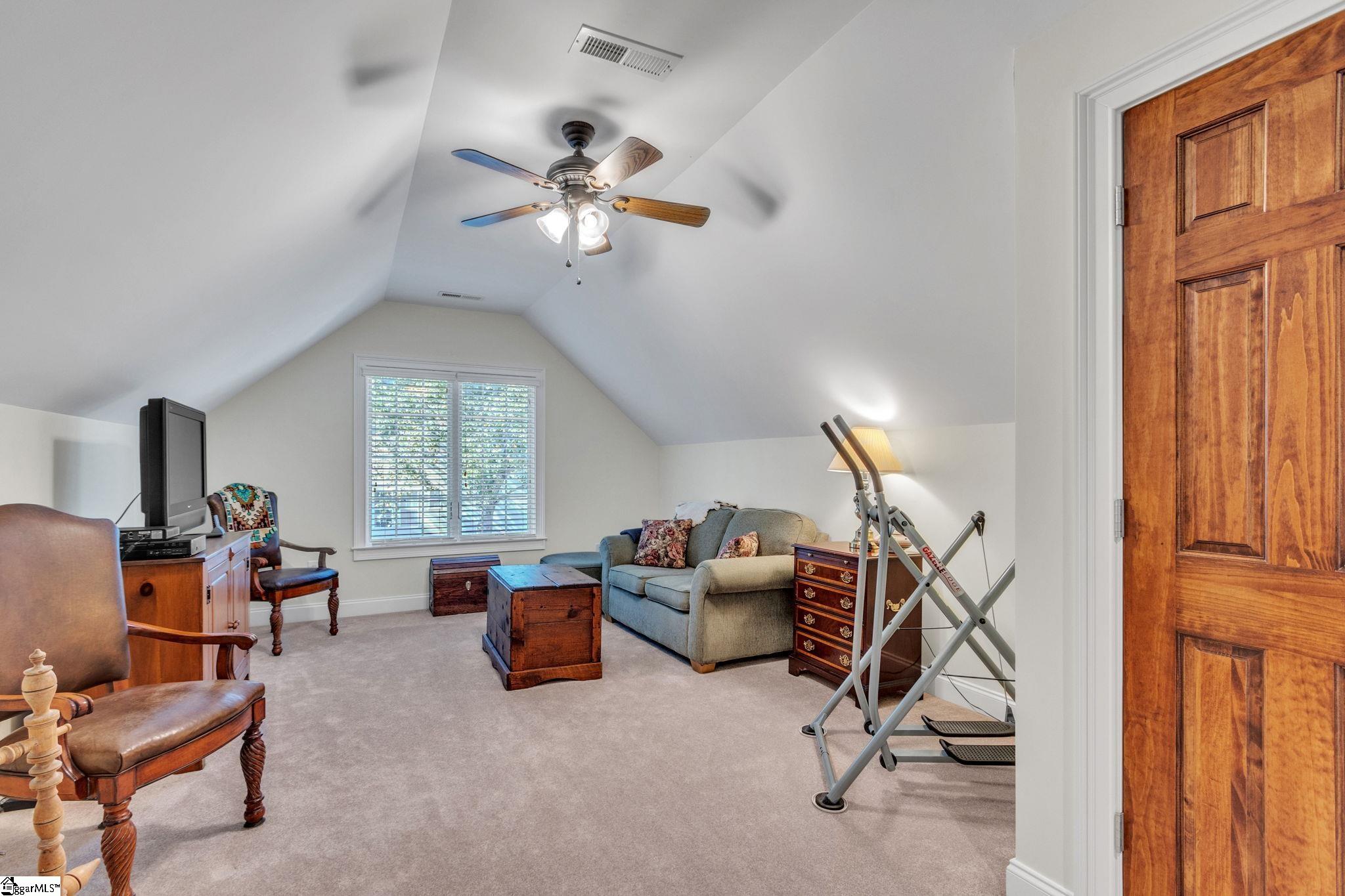 100 Sommerset Lane Property Photo 26