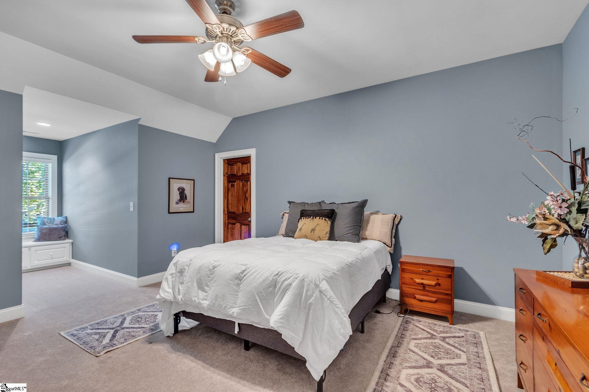 100 Sommerset Lane Property Photo 28