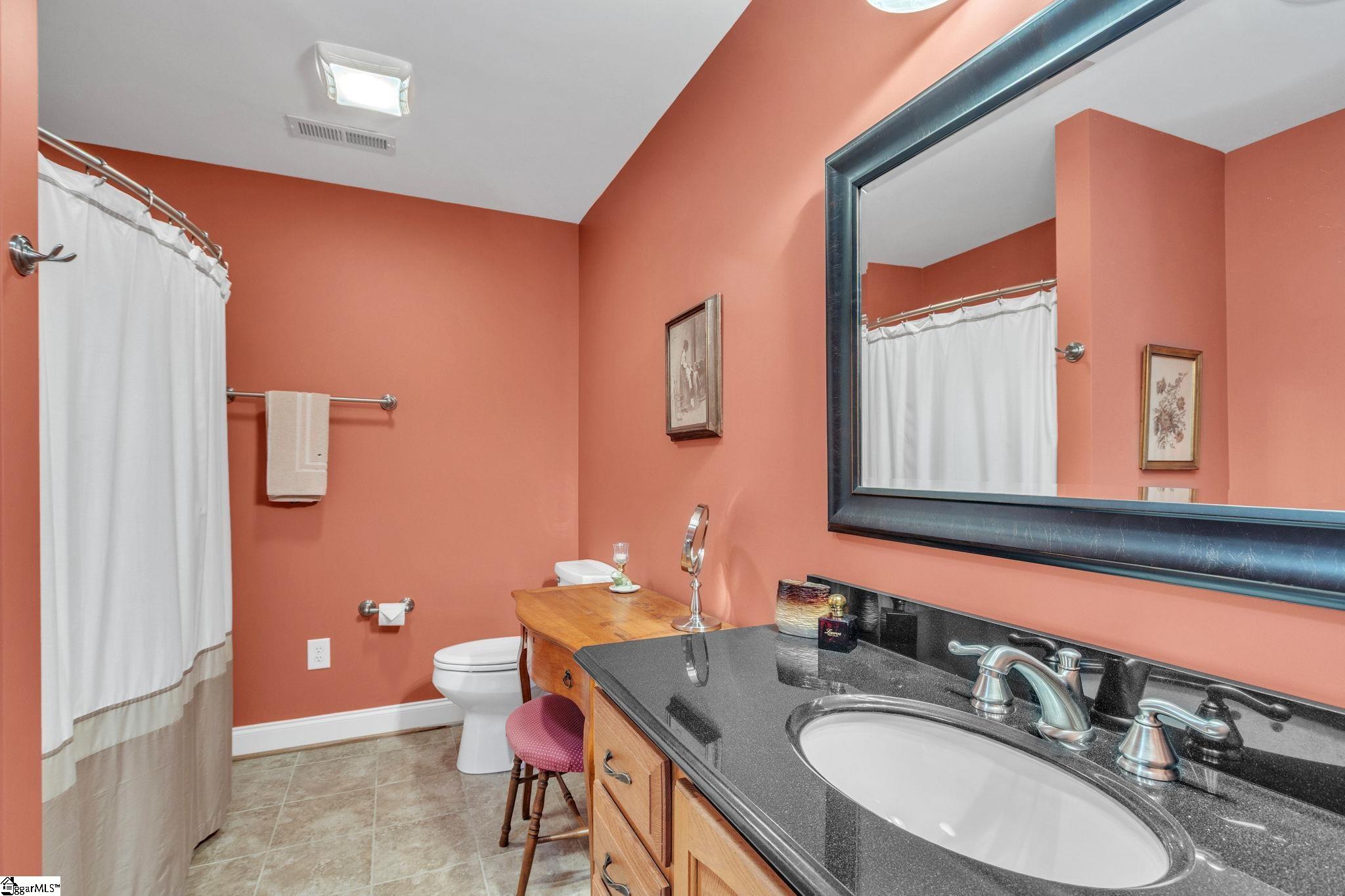 100 Sommerset Lane Property Photo 32