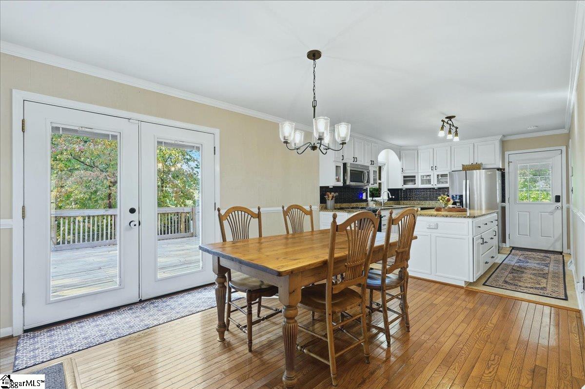 500 Pinewood Drive Property Photo 8