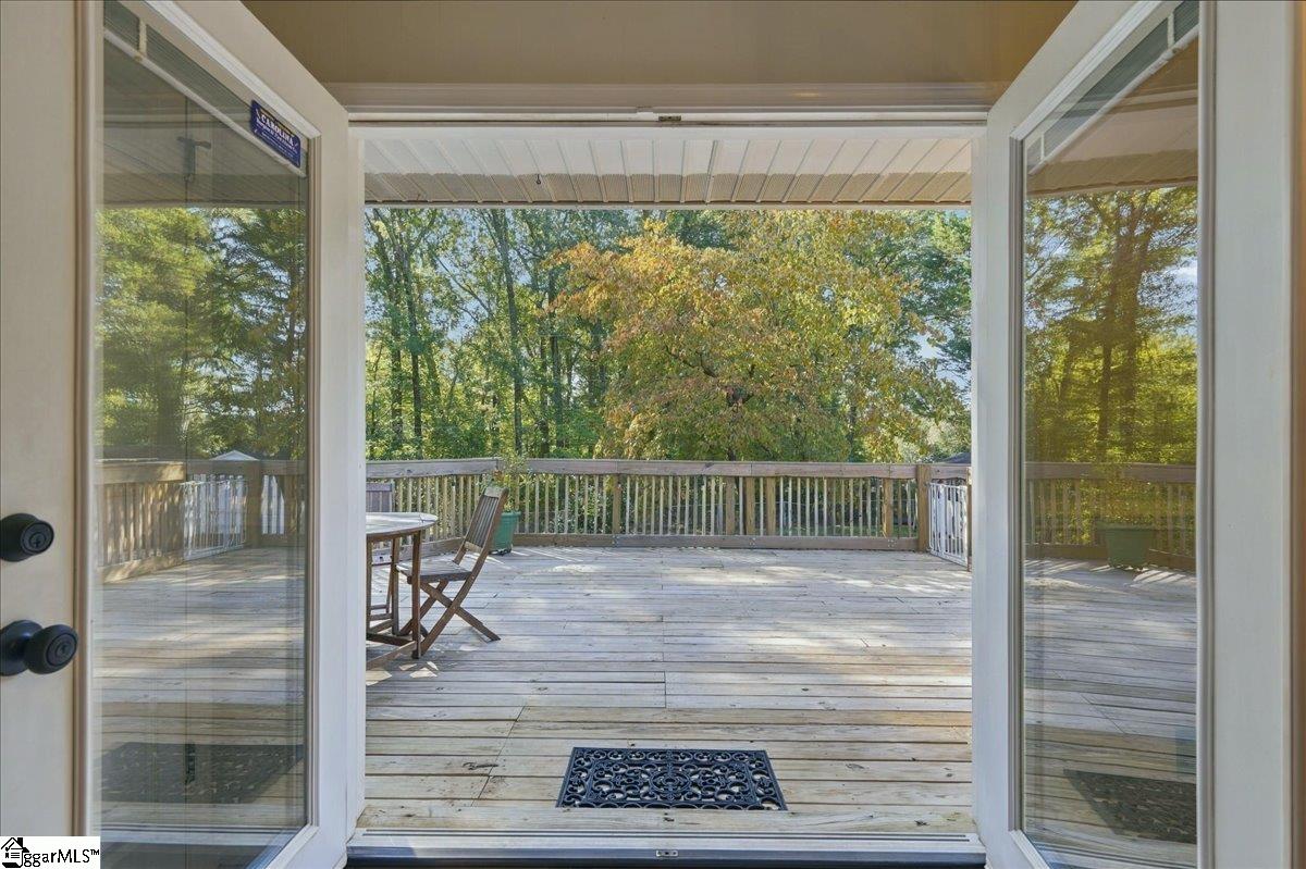 500 Pinewood Drive Property Photo 14