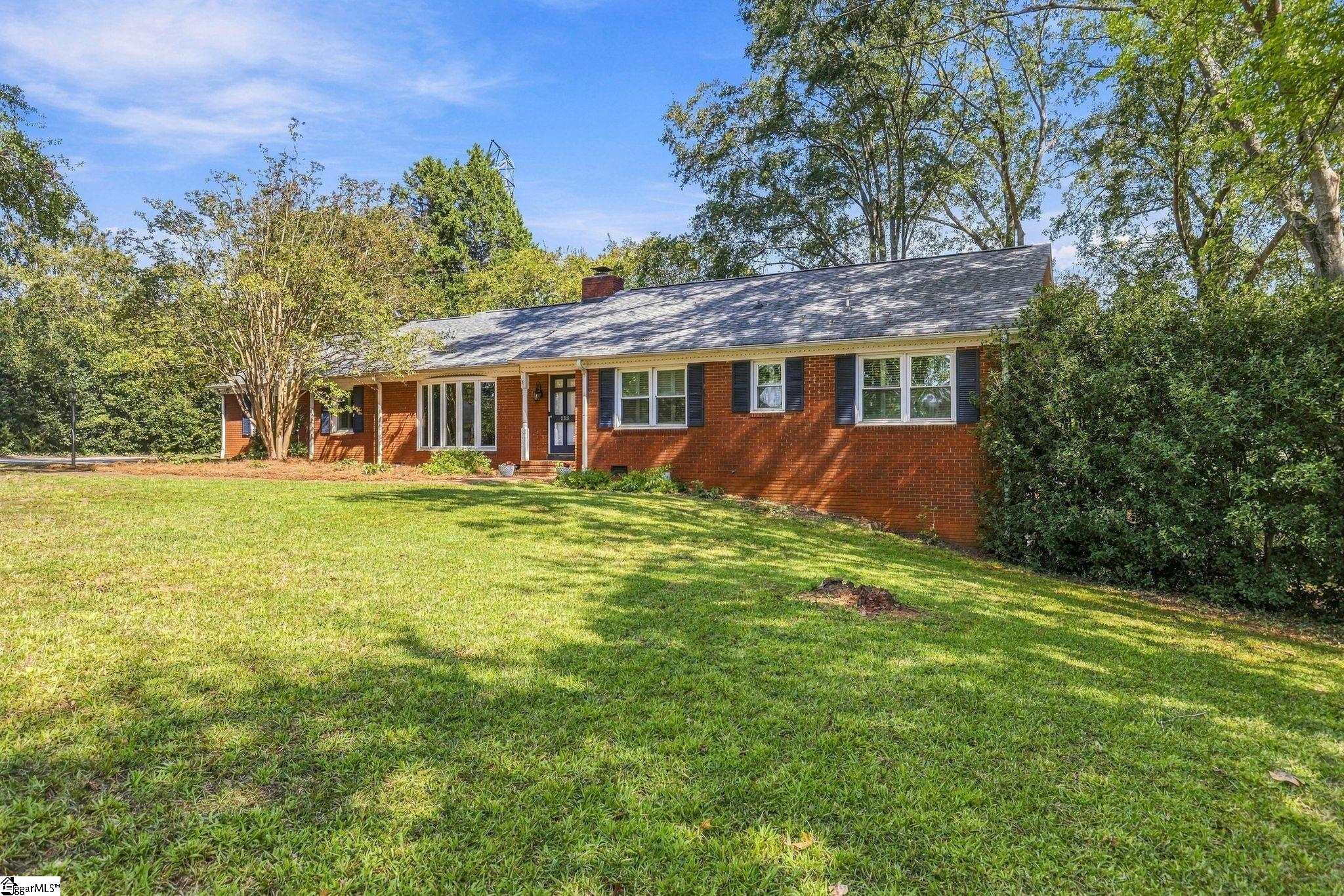 233 Pineville Road Property Photo 2