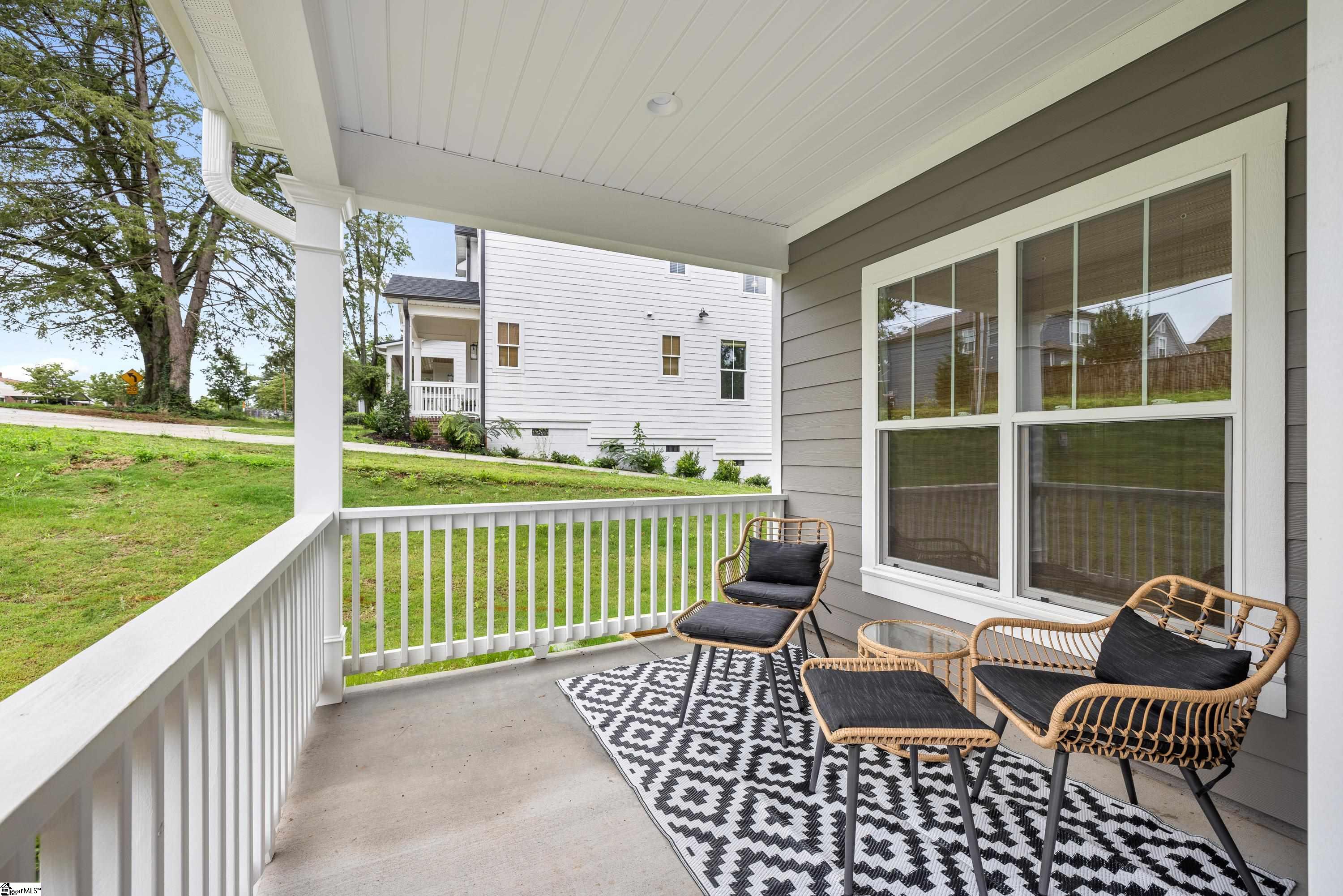 570 Lowndes Hill Road Property Photo 3