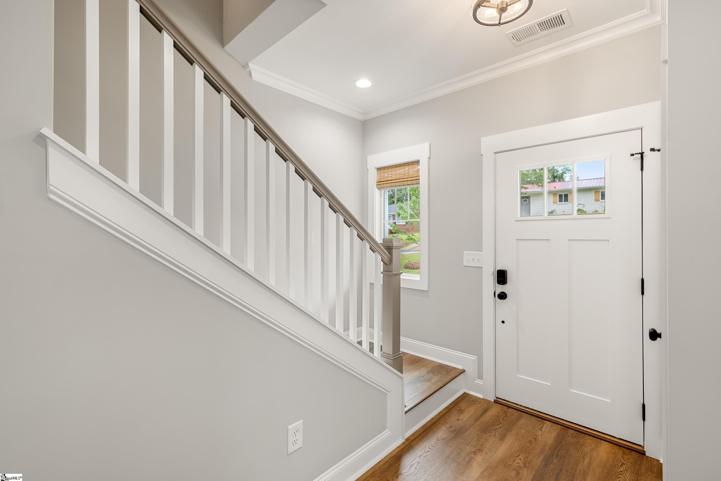 570 Lowndes Hill Road Property Photo 17