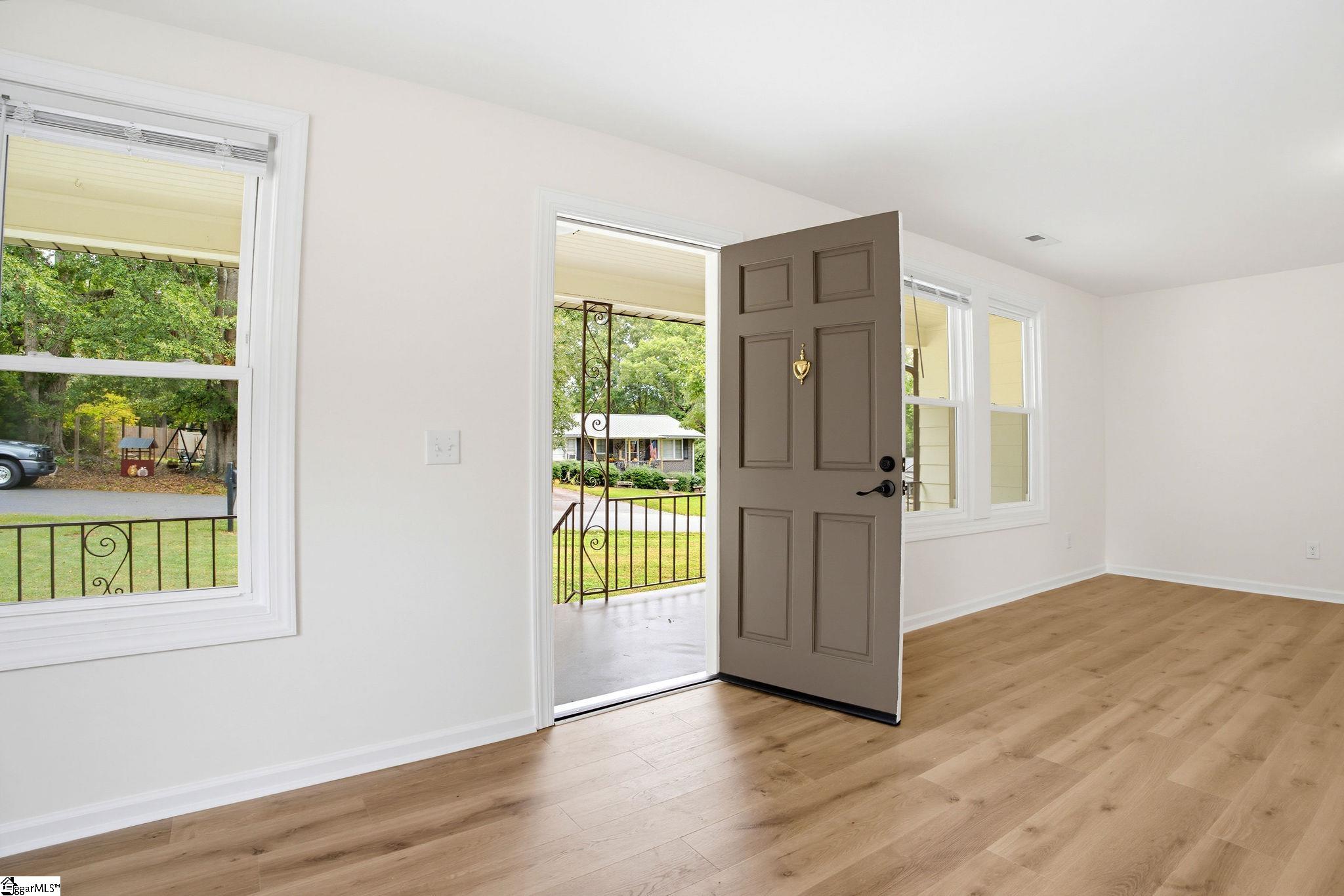 23 Spring Street Property Photo 4
