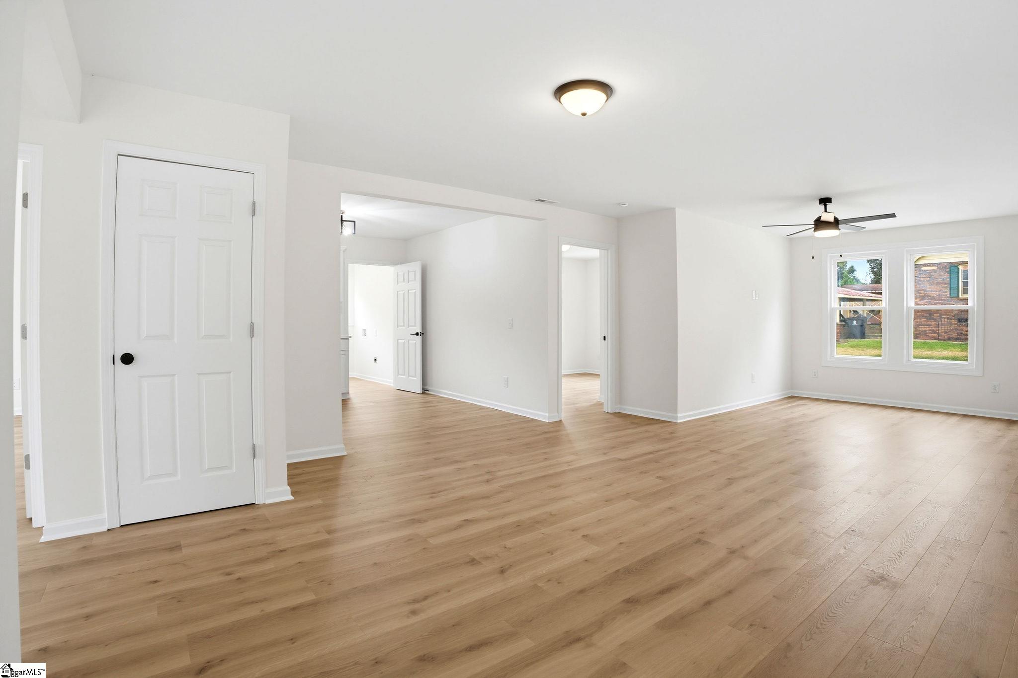 23 Spring Street Property Photo 7