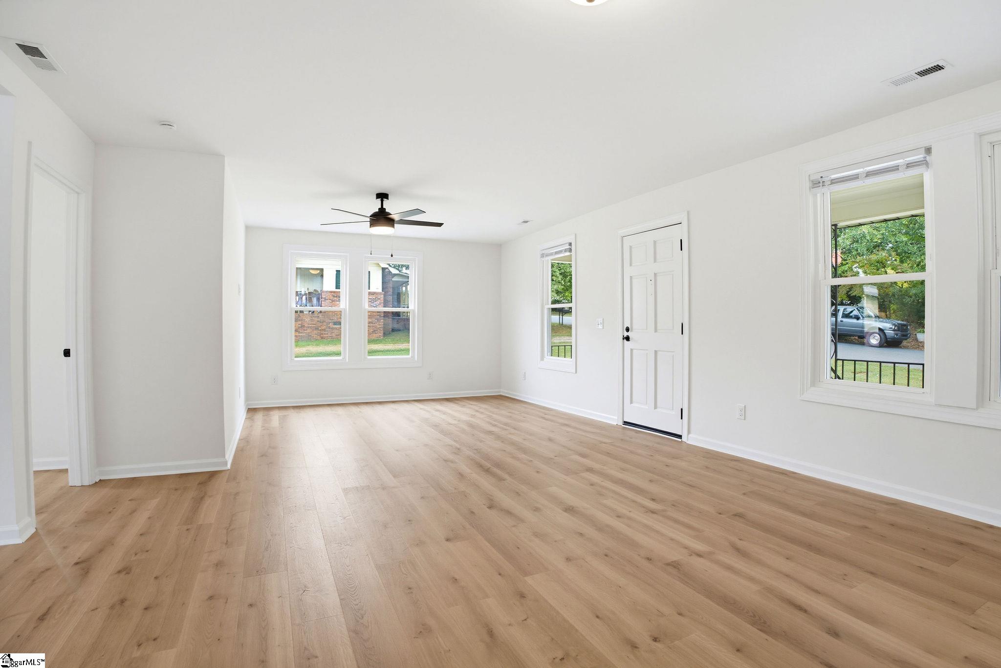 23 Spring Street Property Photo 9