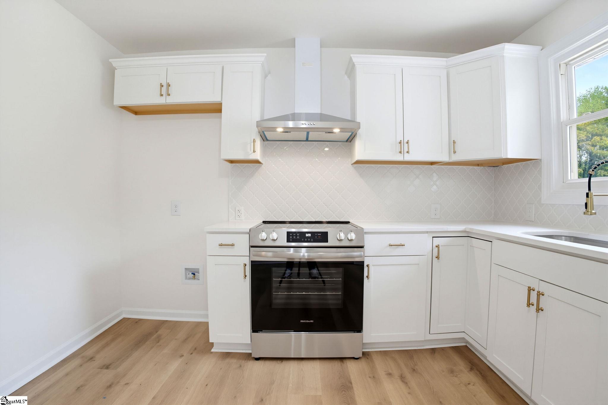 23 Spring Street Property Photo 13