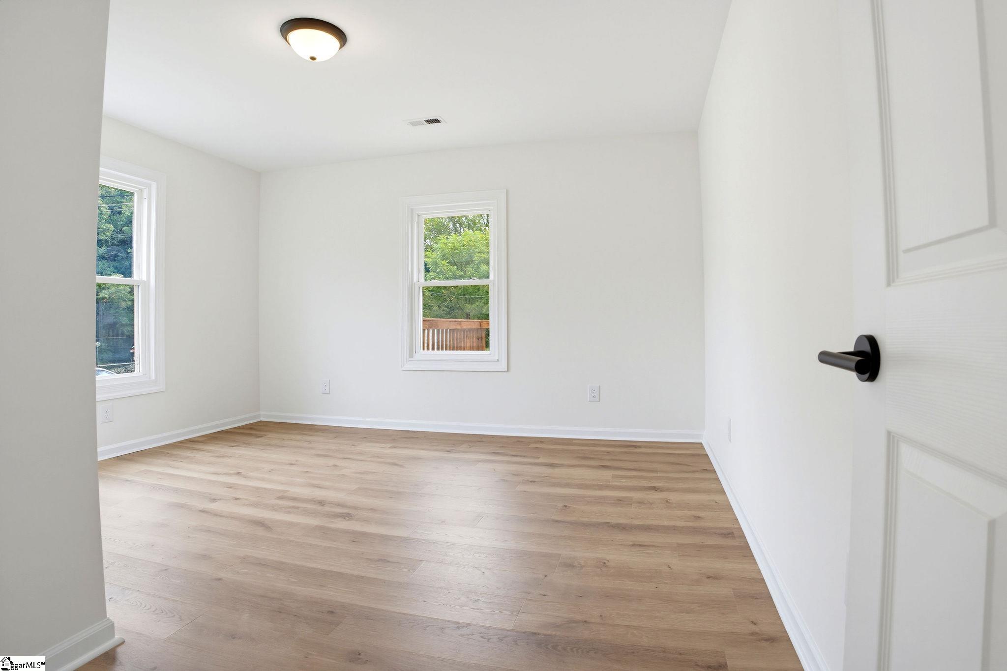 23 Spring Street Property Photo 29